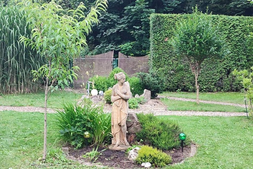 Charming cottage KLARA with Sauna, Nature&Privacy near Prague