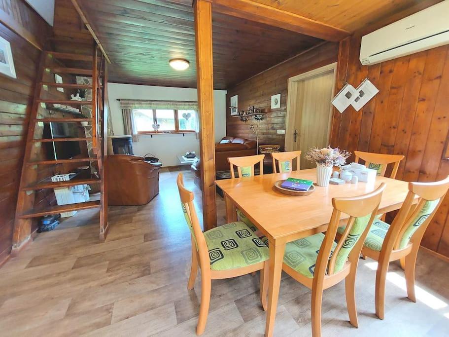 Charming cottage KLARA with Sauna, Nature&Privacy near Prague