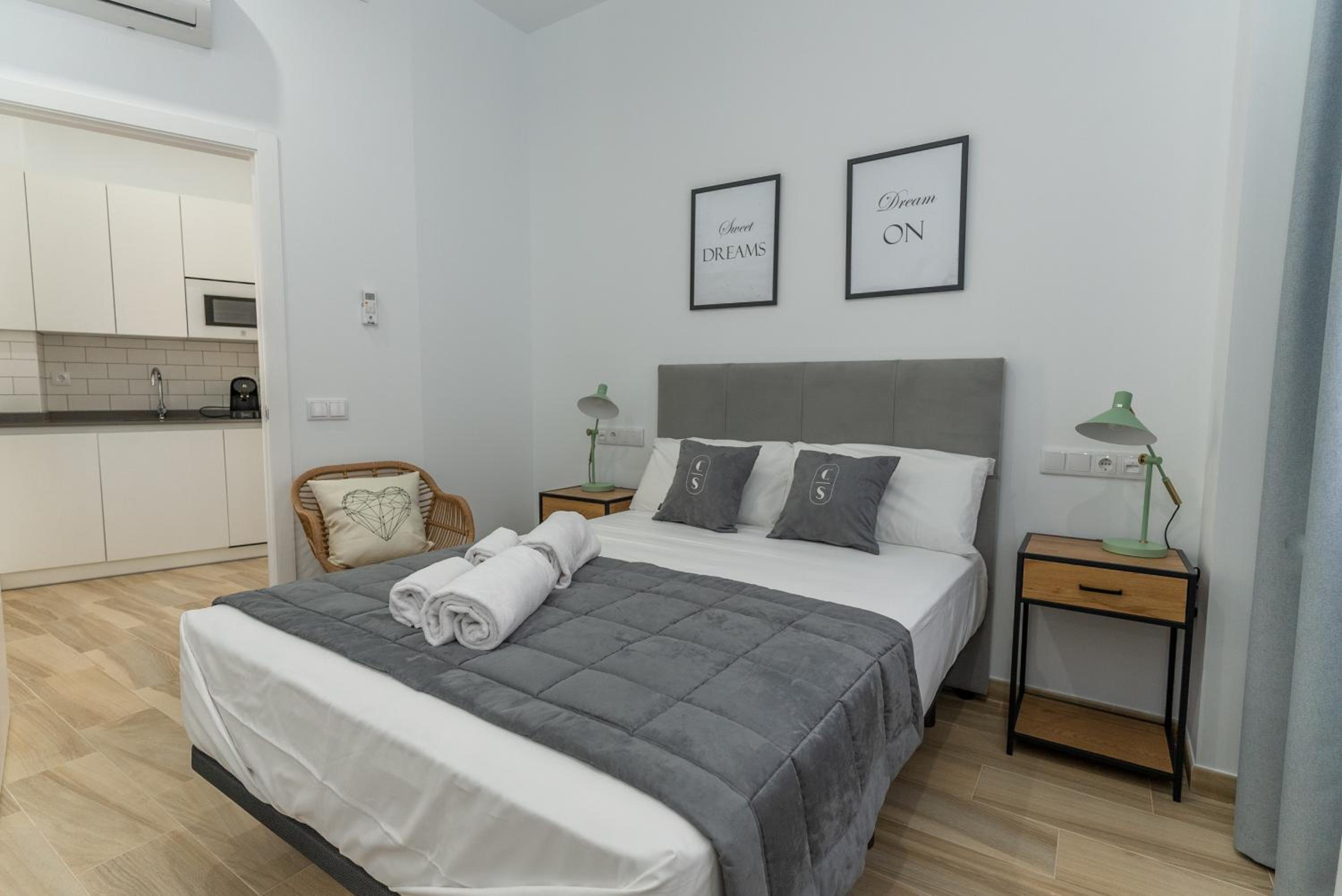 Córdoba Suites Apartments