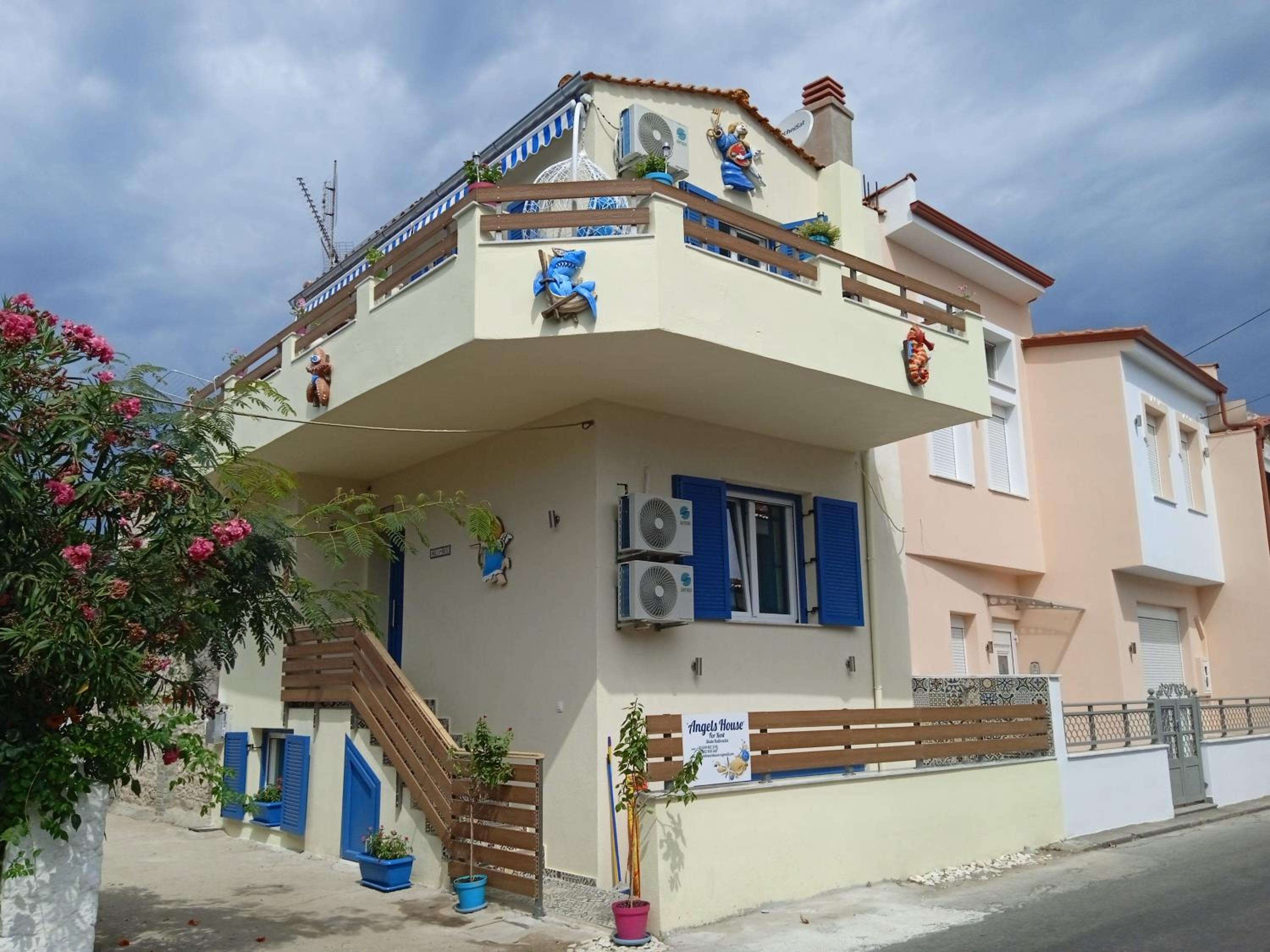 ANGELS HOUSE