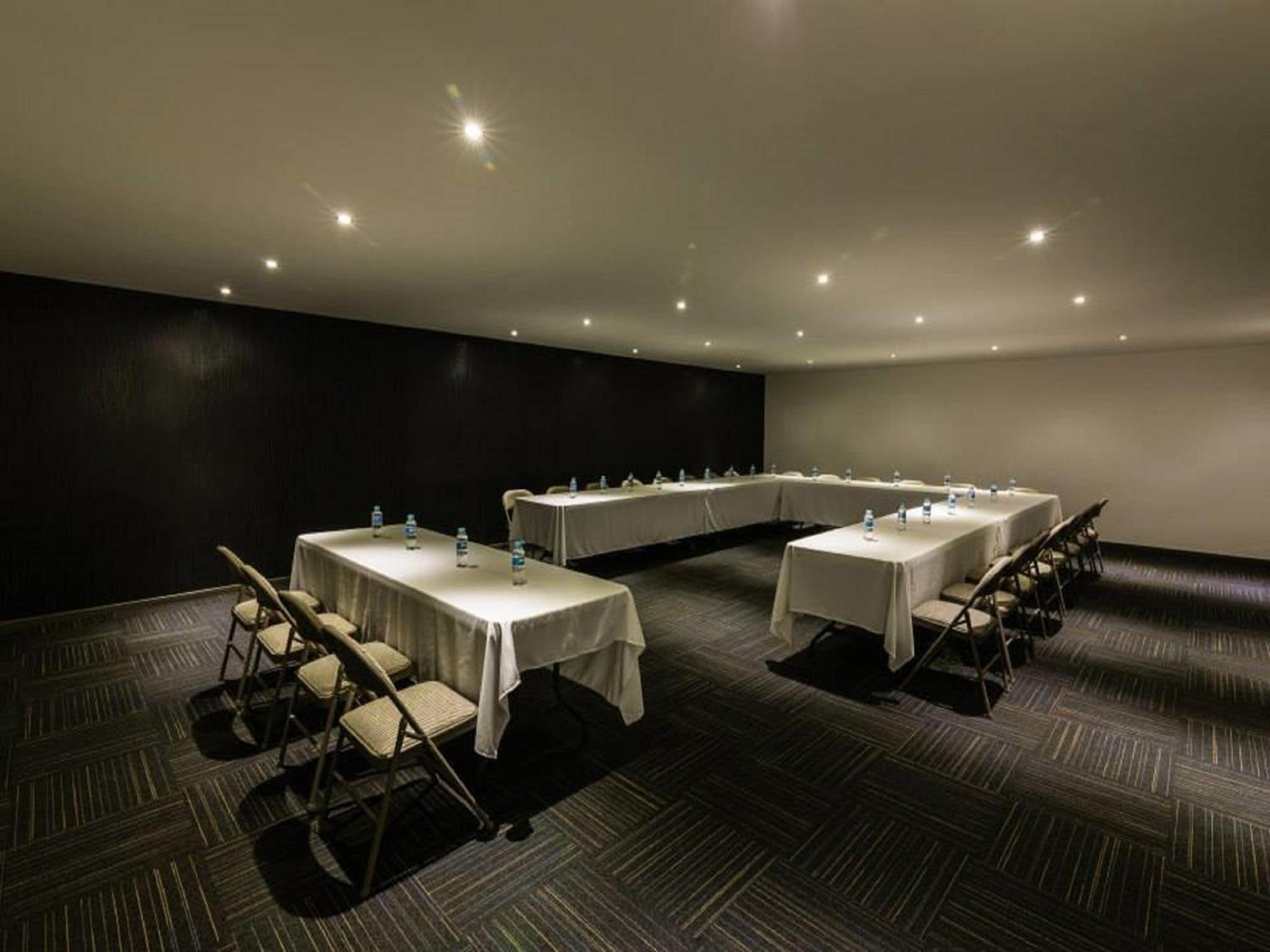 Suites Meson Del Cid