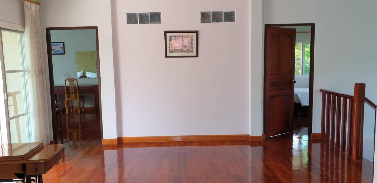 Baan Rub Phon view 3
