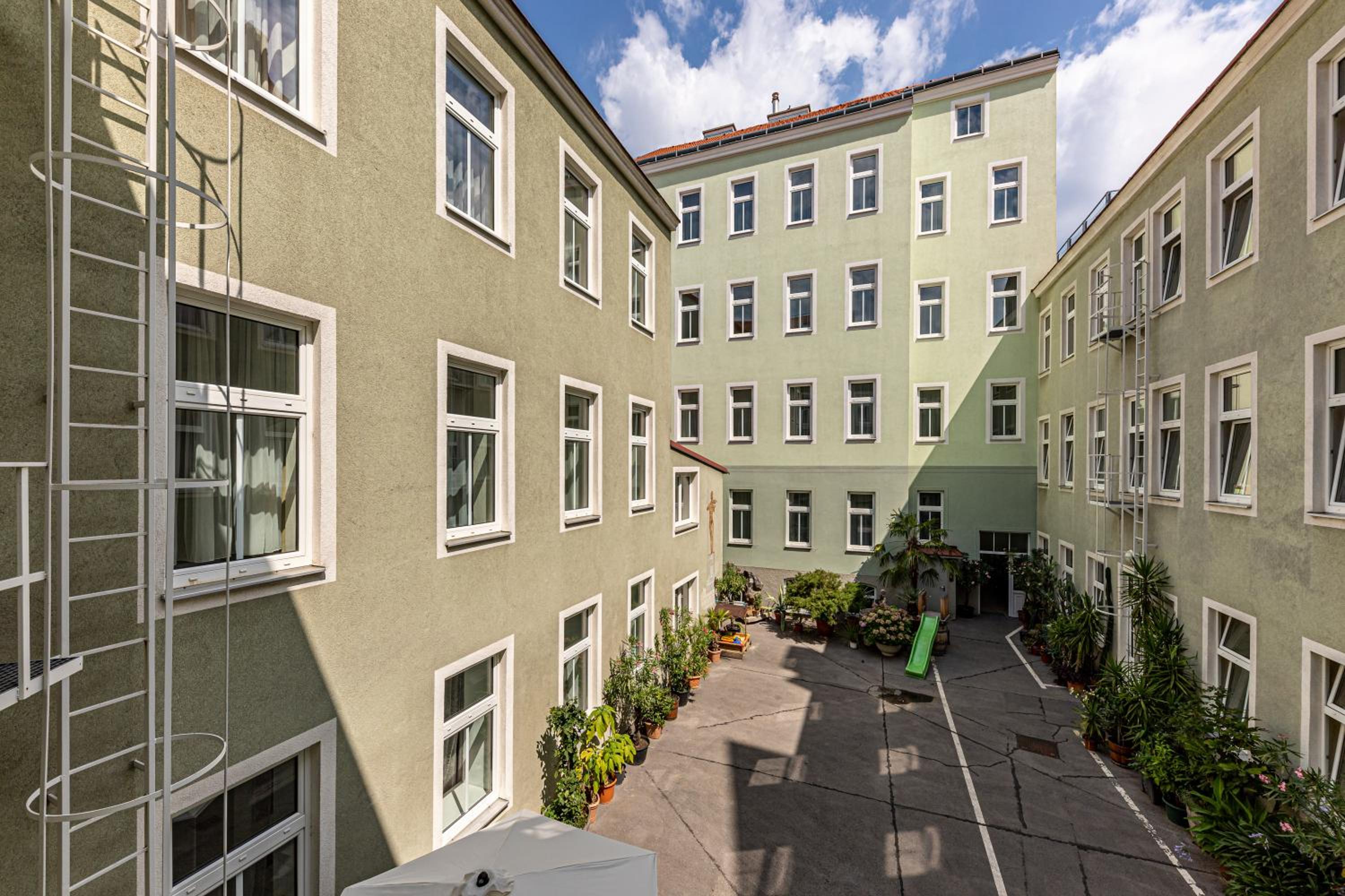 Hotel-Pension Fünfhaus