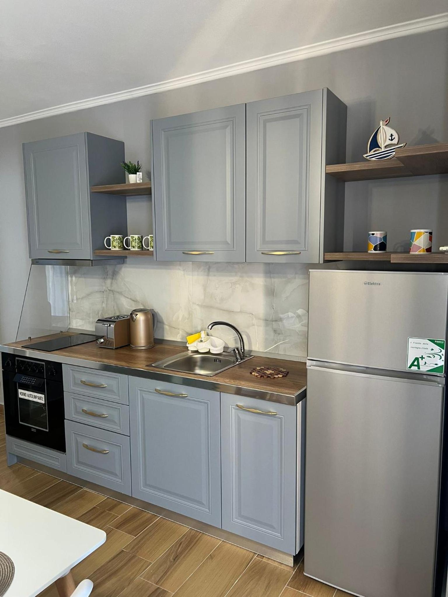 Alb's Apartment 2