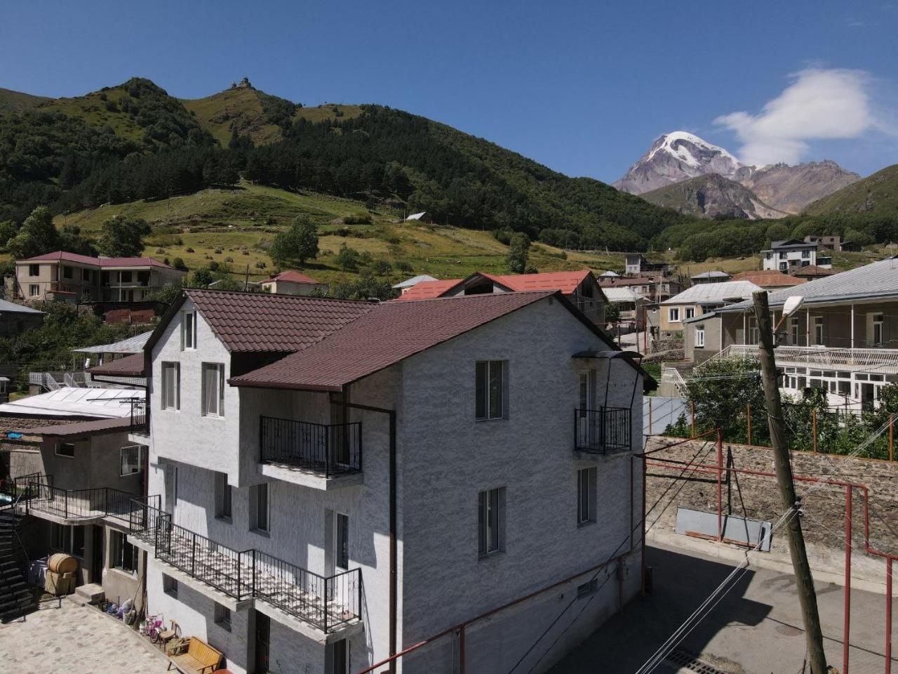 Kazbek view guesthous view 3
