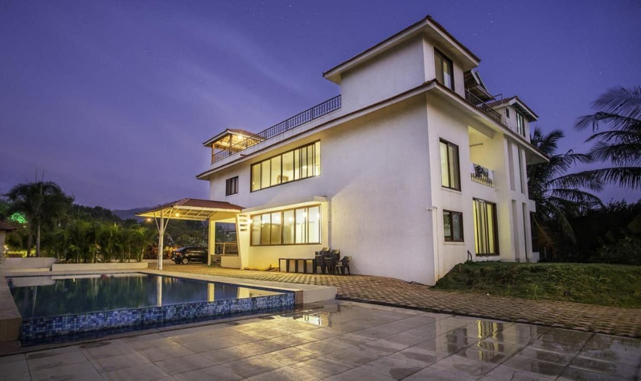 OnBtb 8Bhk Villa Alibaug view 2
