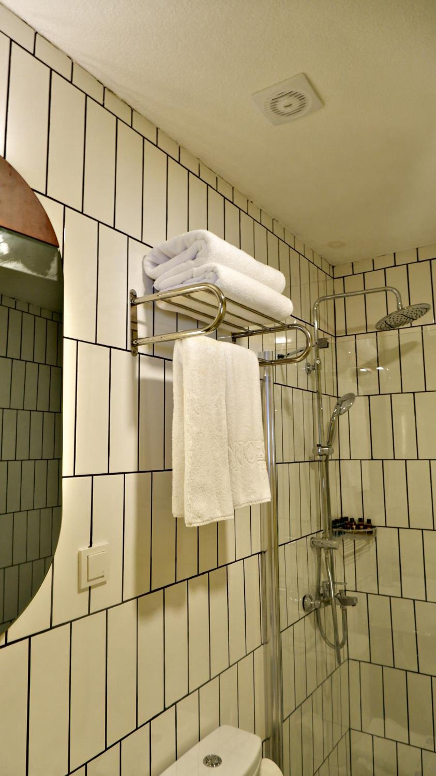 Bono Hotel Old Town - Image 192