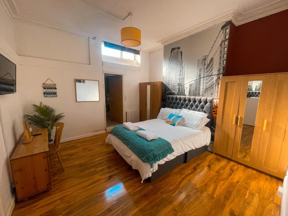 Whitley Bay Vacations - The Chedburgh - Property Image 6
