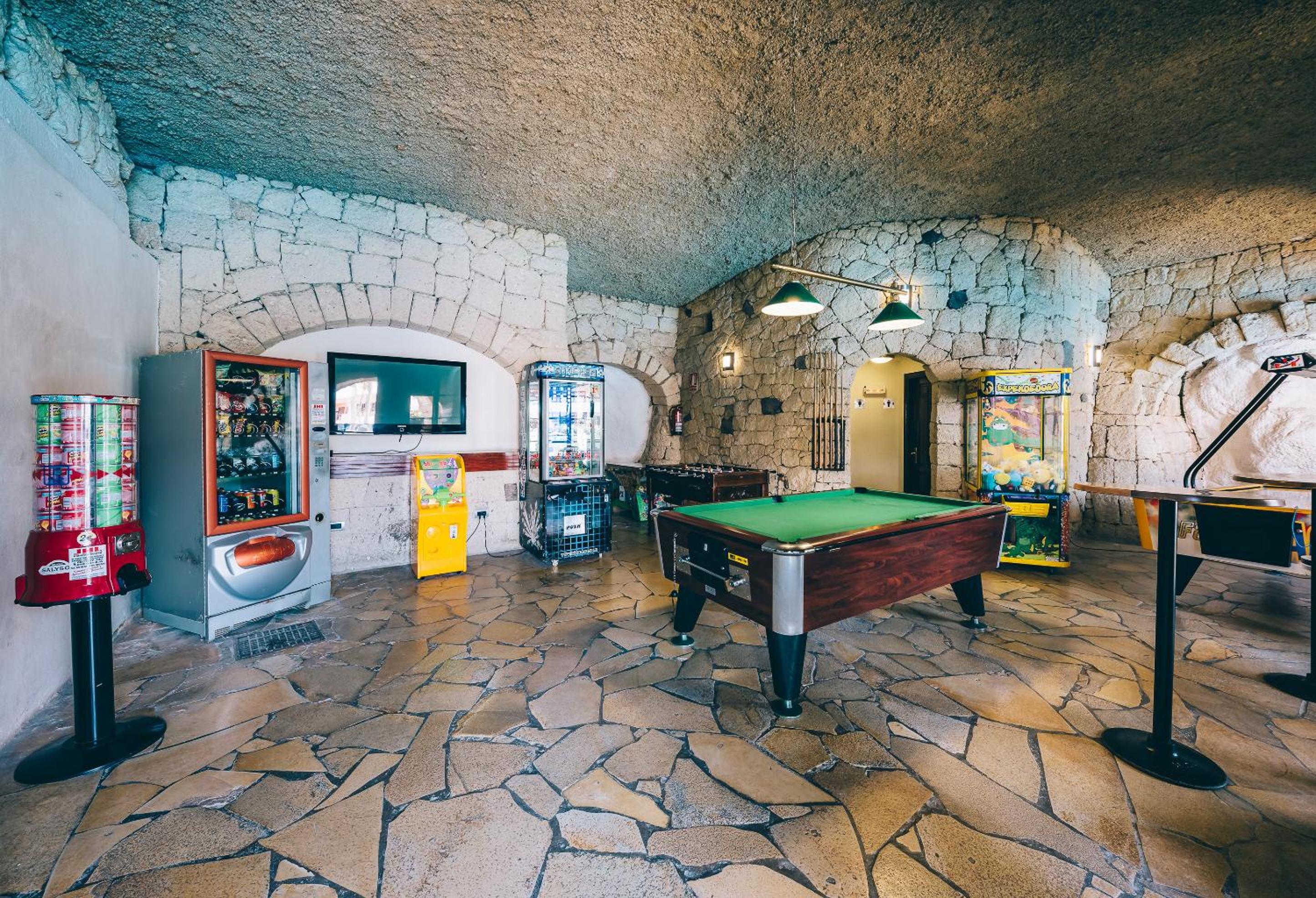 Apartamento Royal Park Albatros view 3