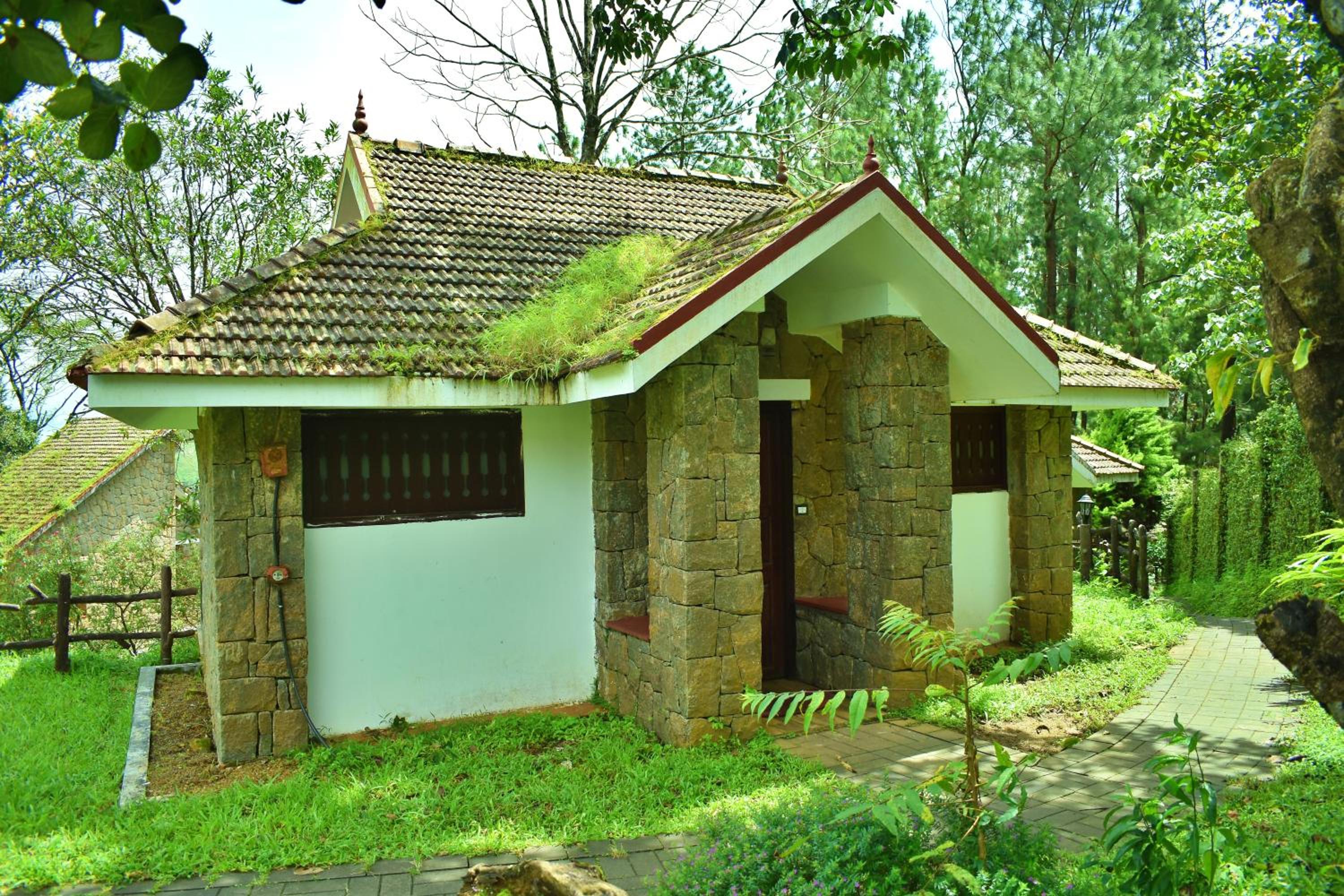 Adrak Summer Sand Hill Resort Vagamon