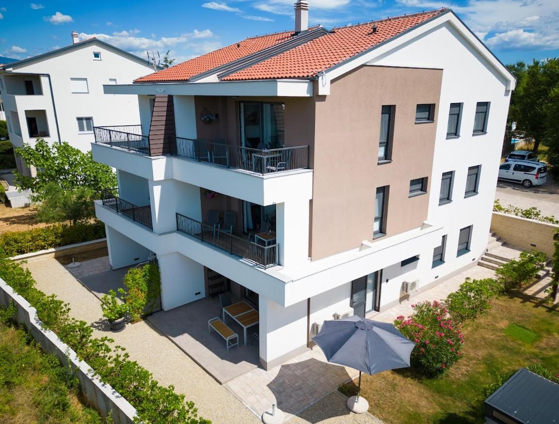 Vila Primorka Apartmani Oleander view 2
