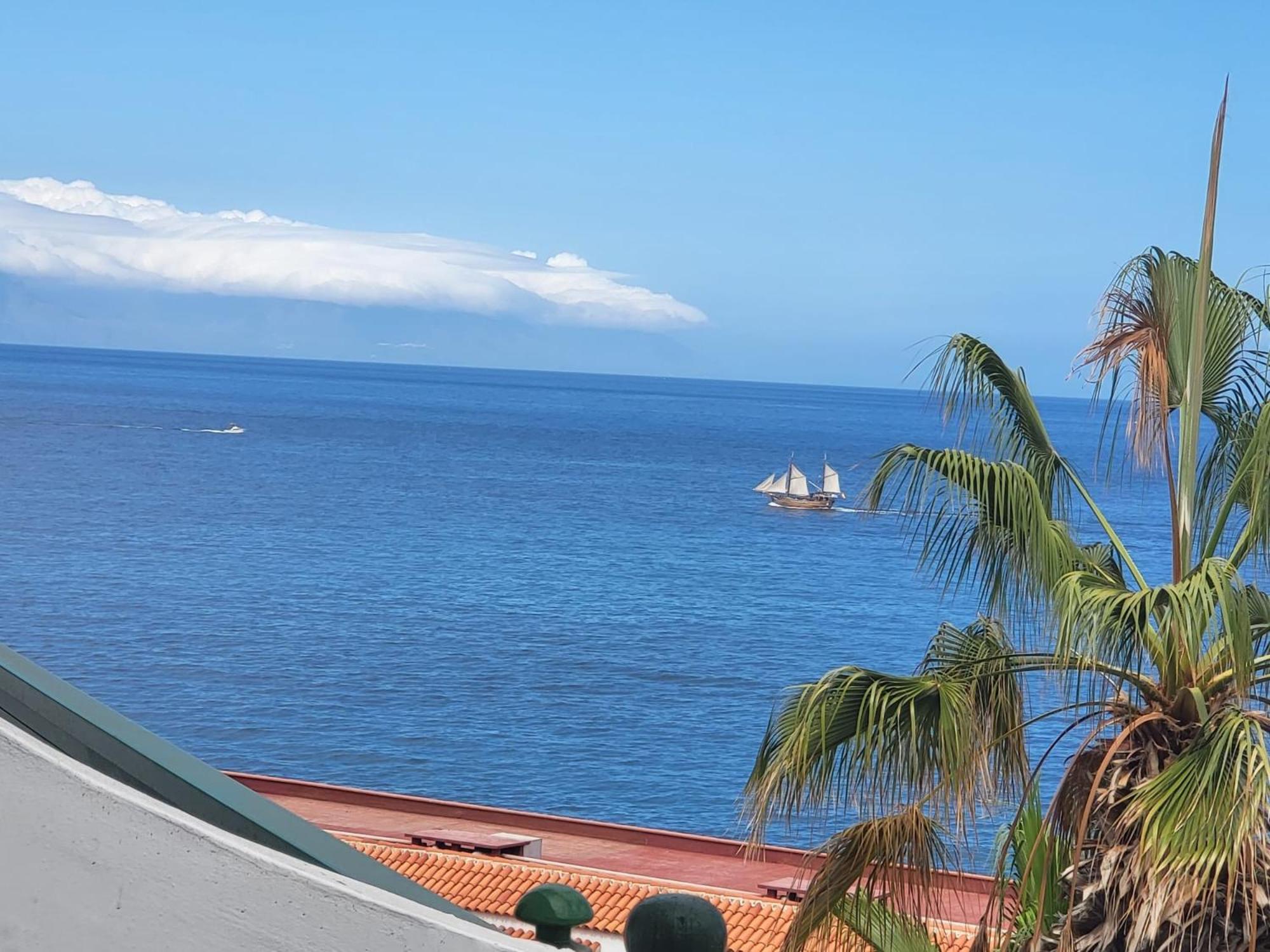 Sunny Holidays in Casa Familiar Playa La Arena