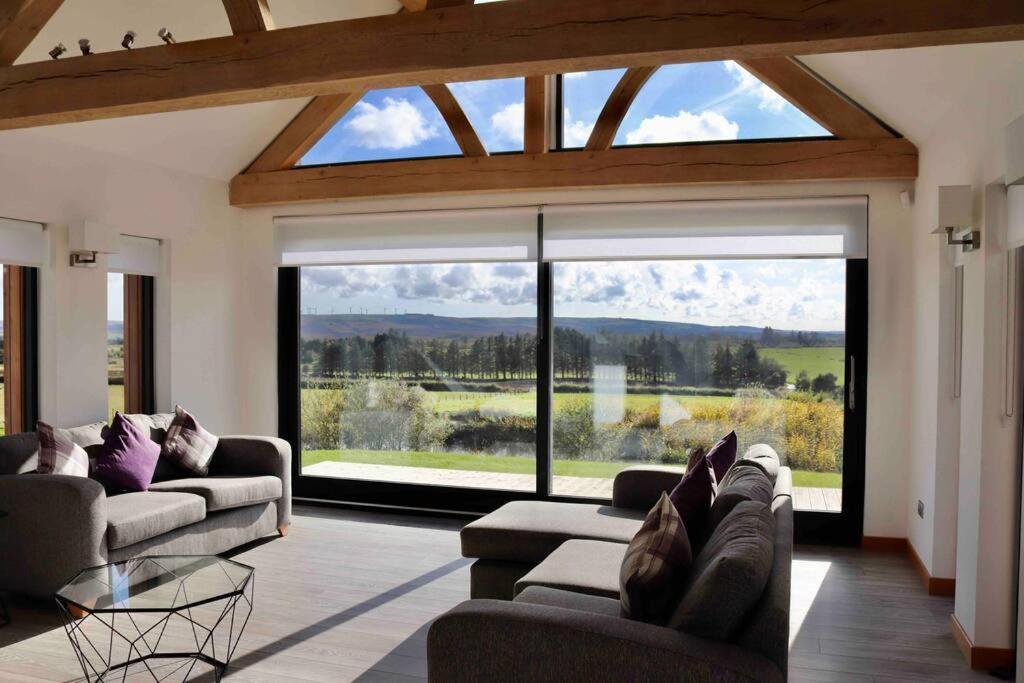 The Cottage - spacious getaway with stunning views view 5
