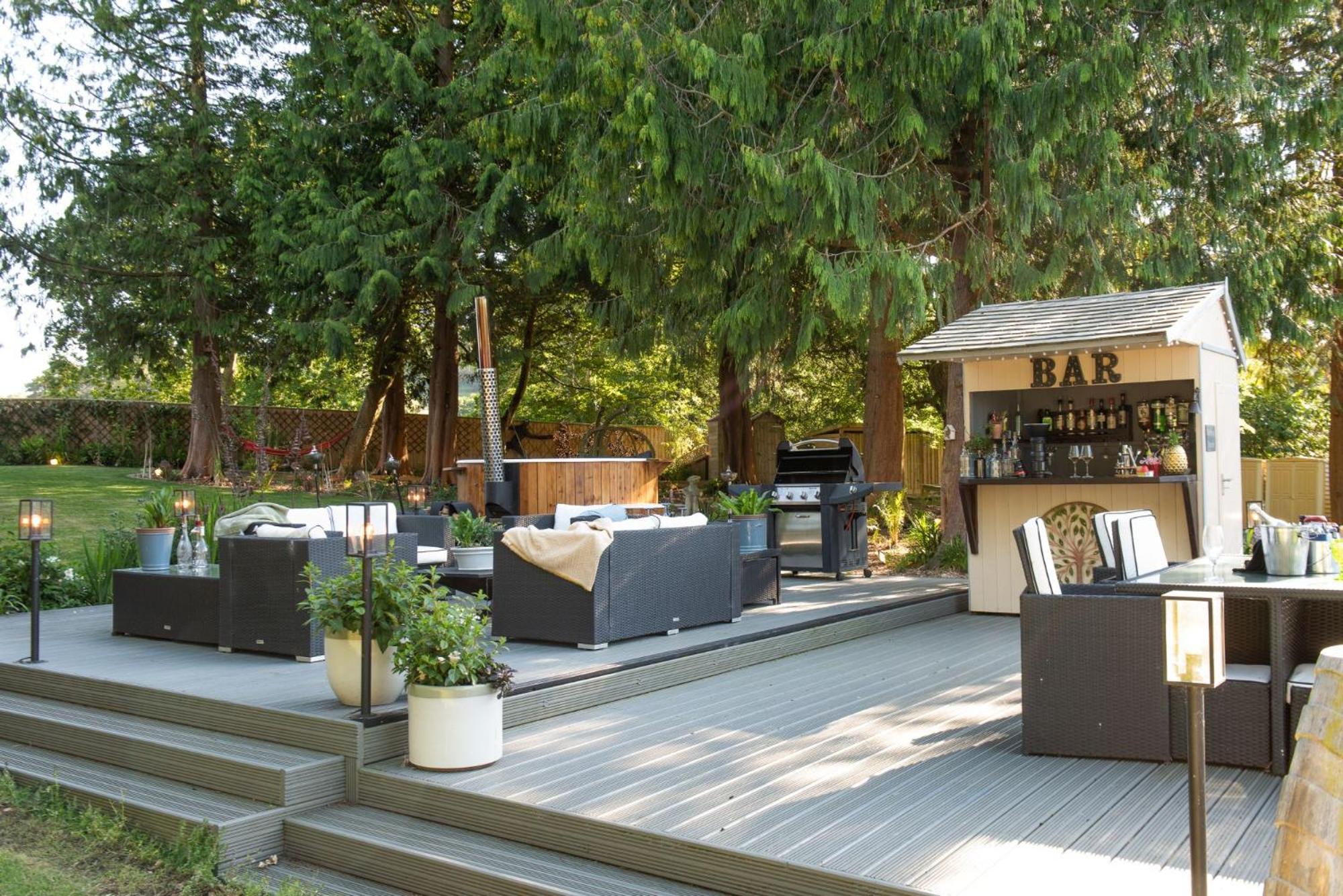 Woolbrook Reservoir - Private Hot Tub & Secure Parking