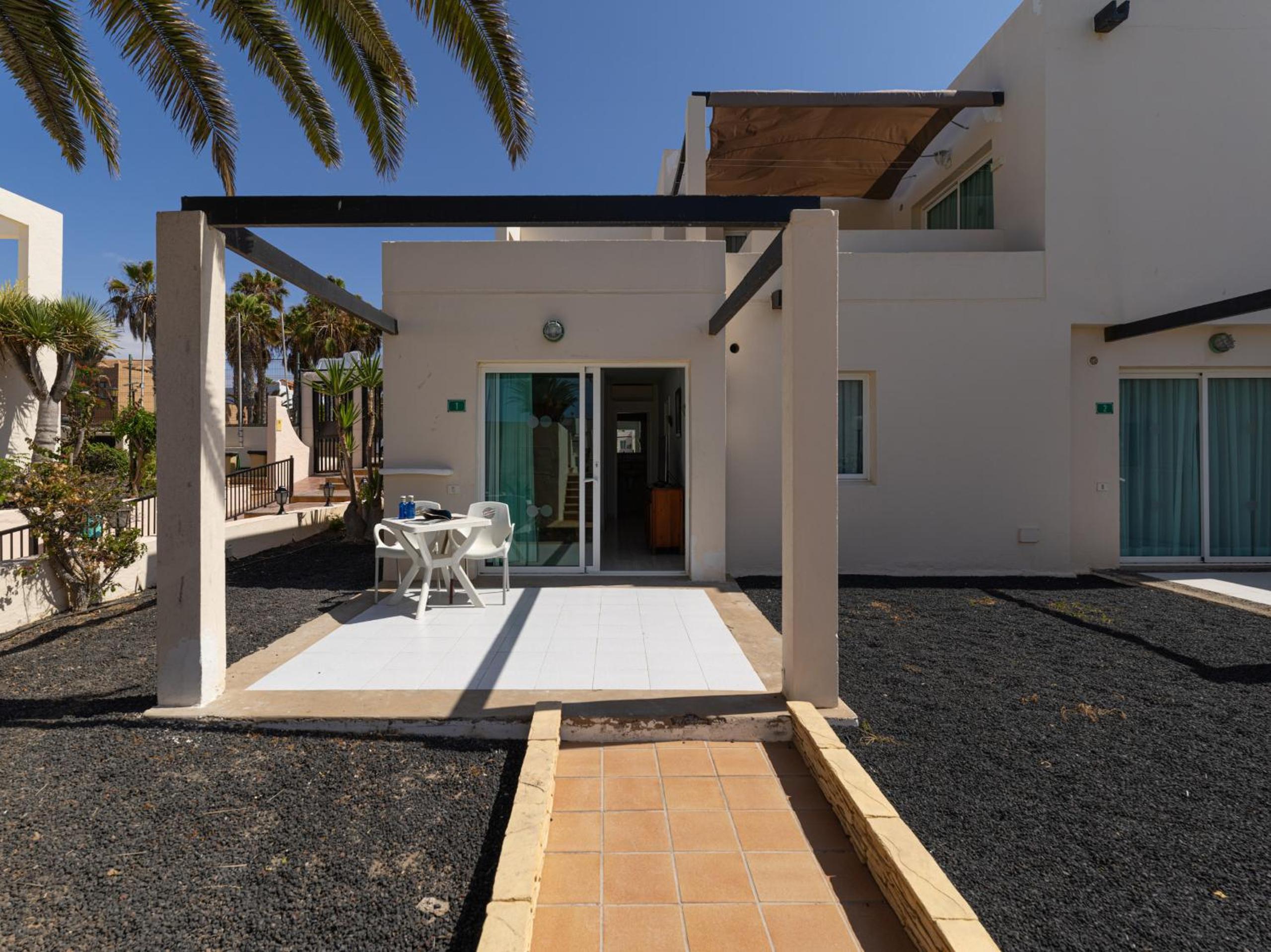 HomeForGuest Apartamento Alisios 1 con piscina en Corralejo