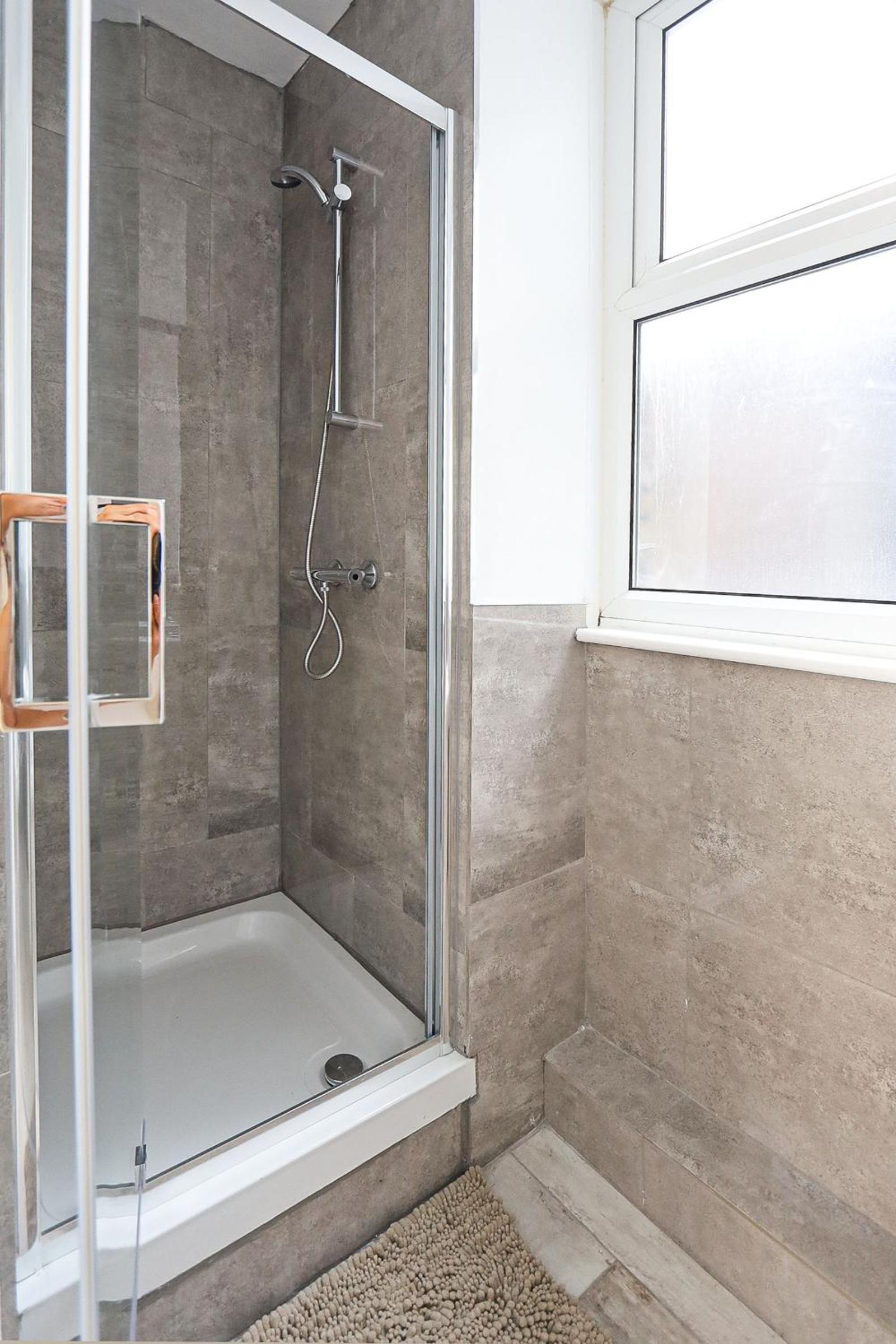 Stylish one bedroom apartment in Greater London
