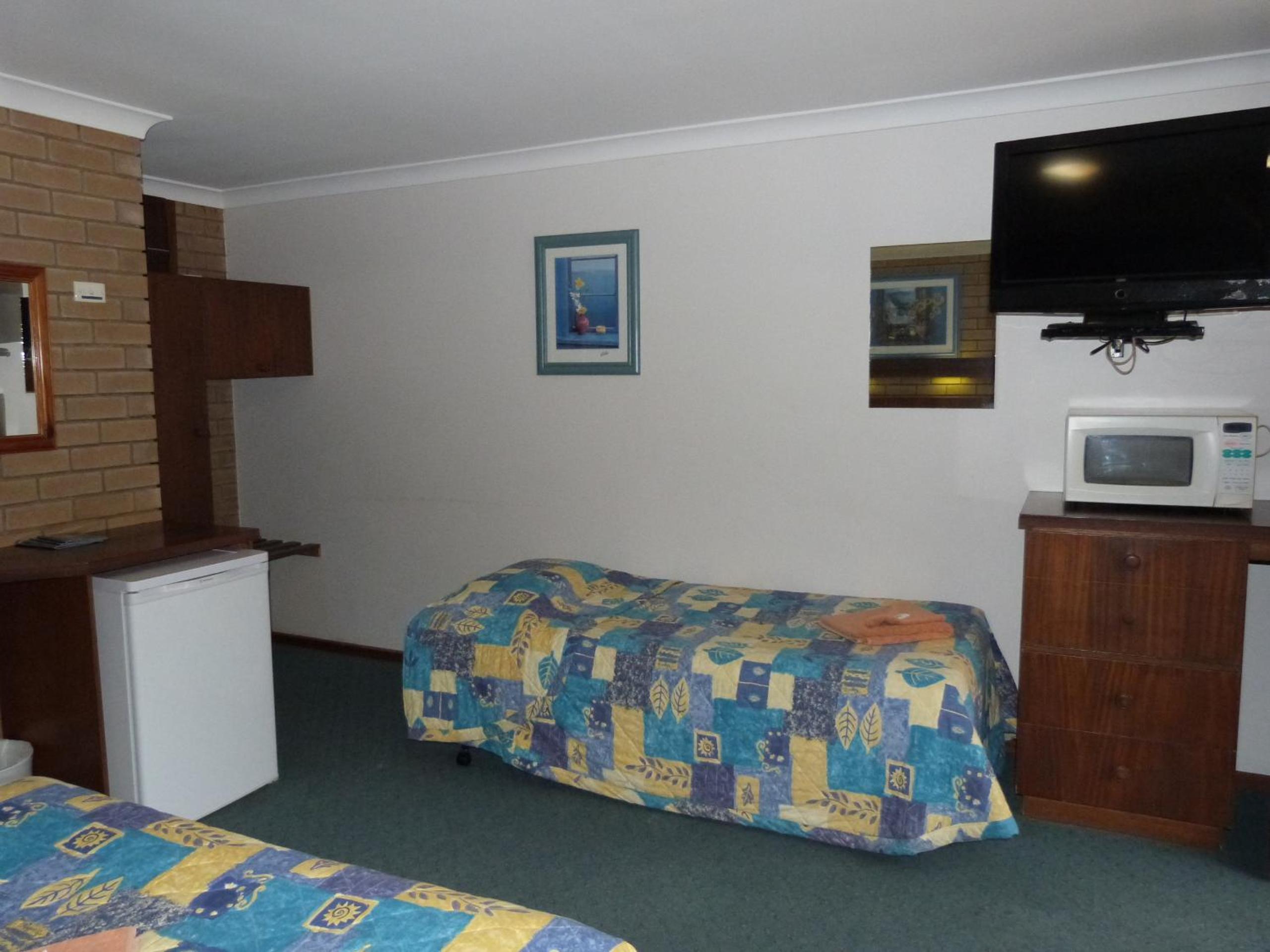 Wintersun Motel