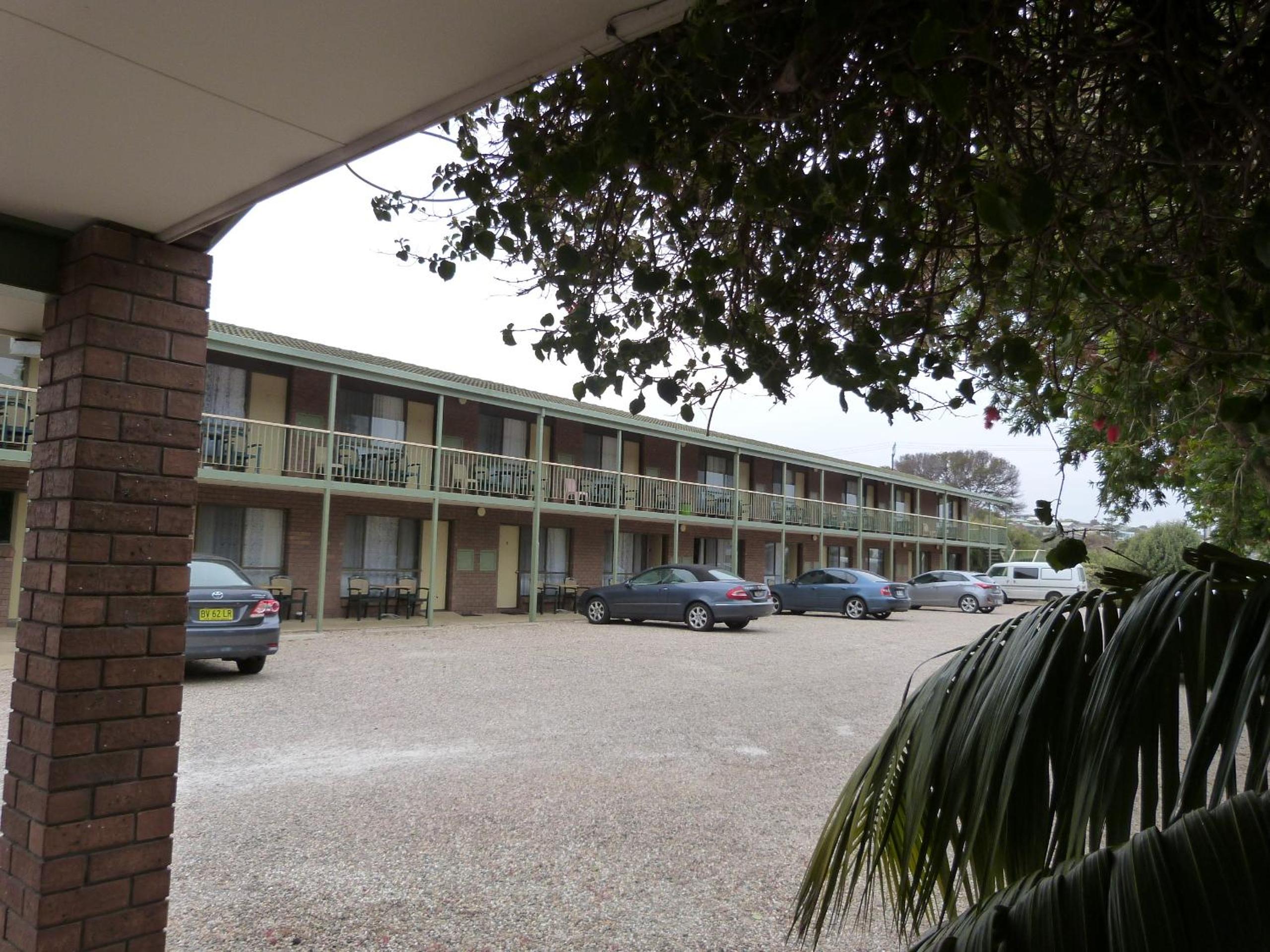 Wintersun Motel