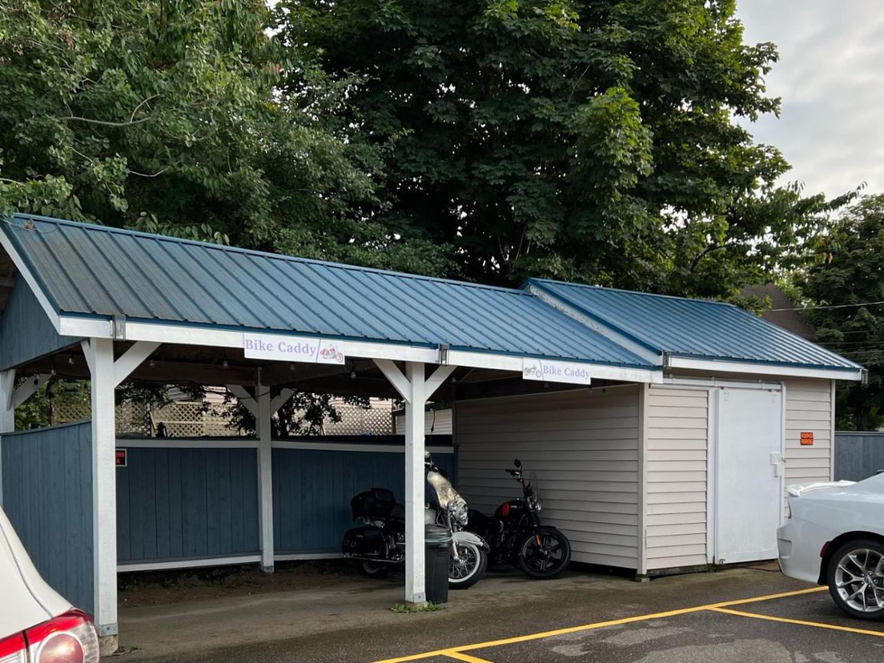 Seawinds Motel & Suites