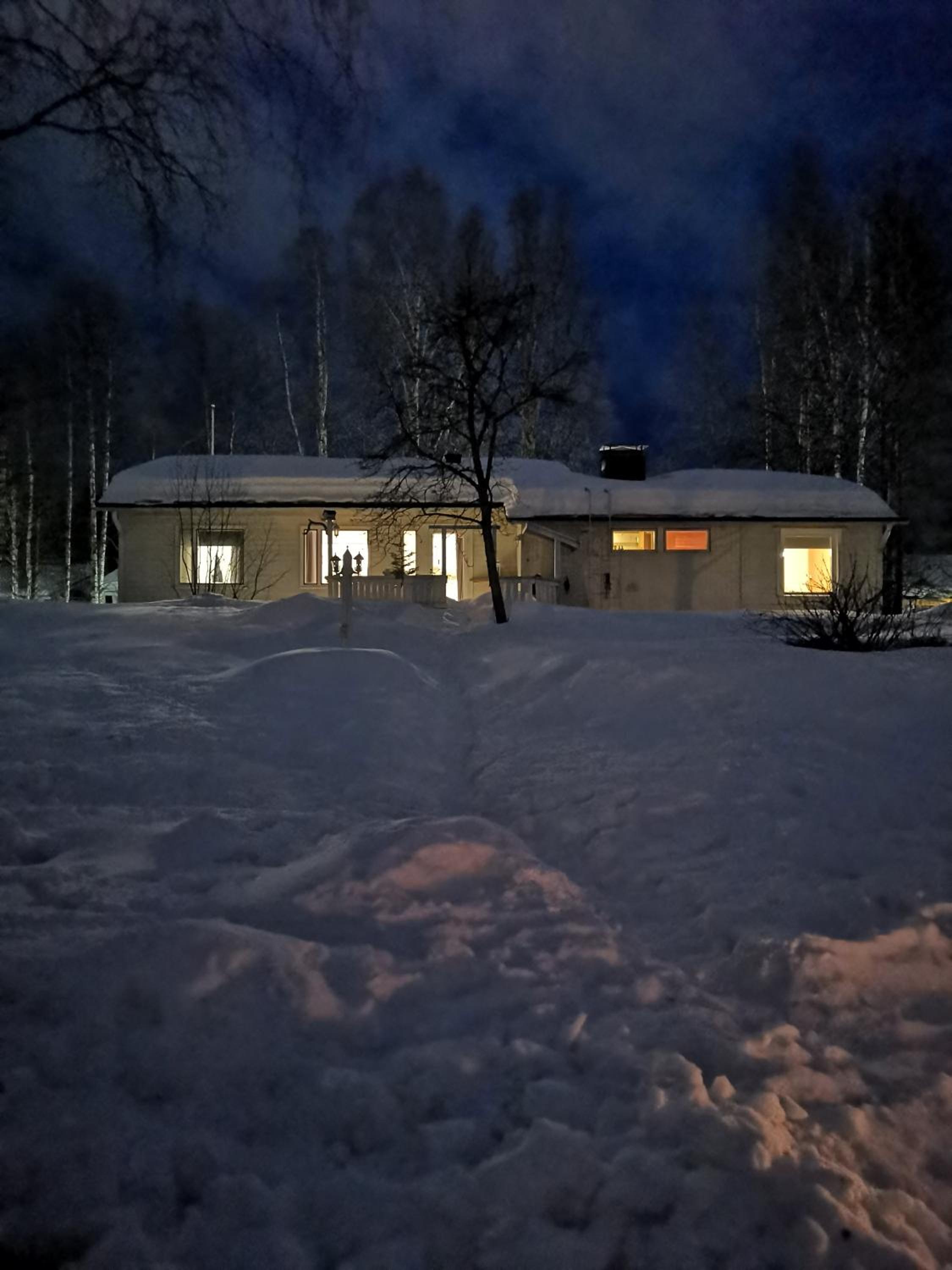 Authentic Wooden House by the River with an Igloo view 3
