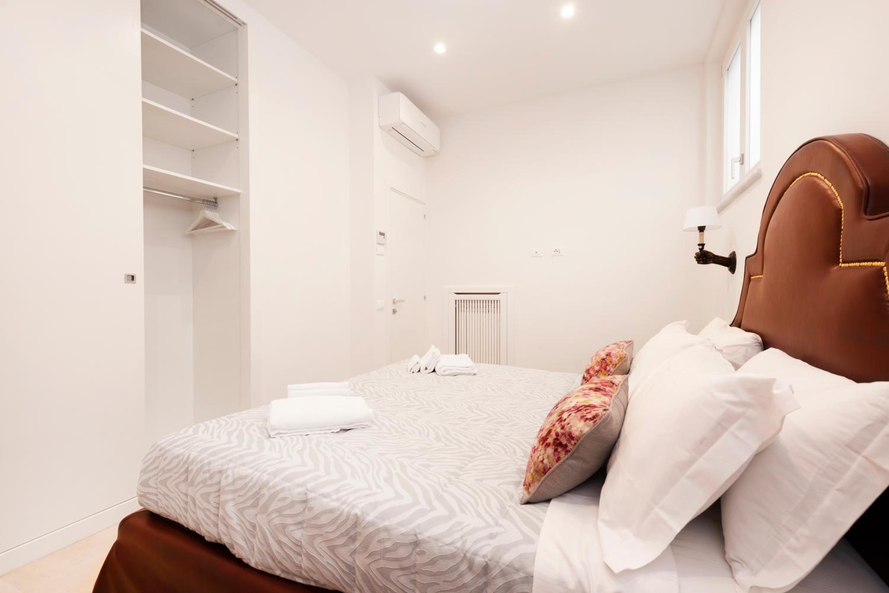 Divo Apartments - Spanish Steps