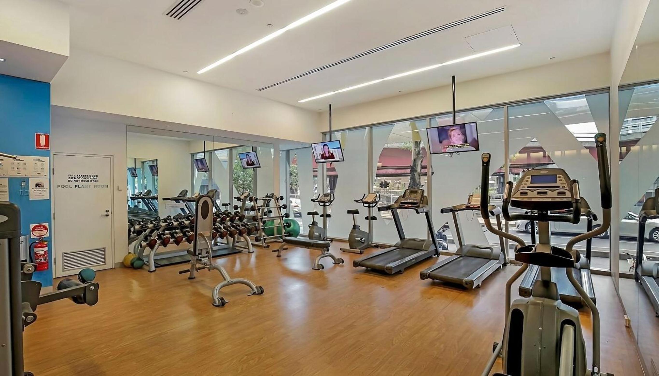 Mega Style Apartments Mainpoint
