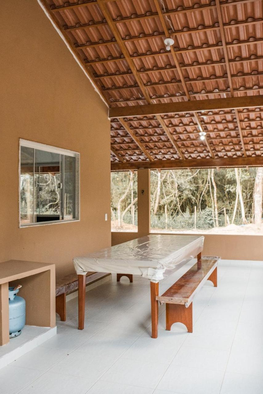 CASA DE CAMPO Banheira, Lareira e Cachoeira