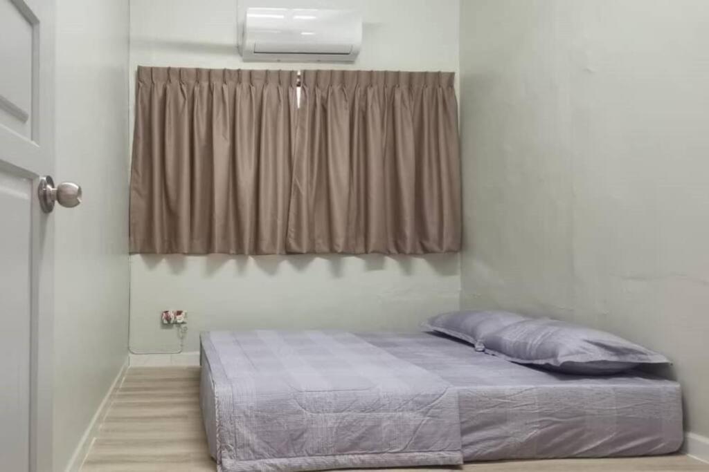 Mersing Spacious 3bedroom with free parking space photo 7