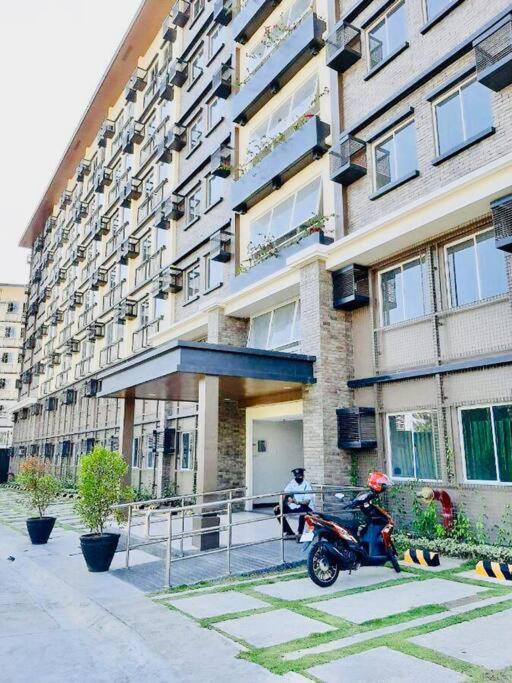 Camella Homes Bacolod Condo - Ibiza Bldg Unit 5O for rent! with WIFI and Netflix! view 4