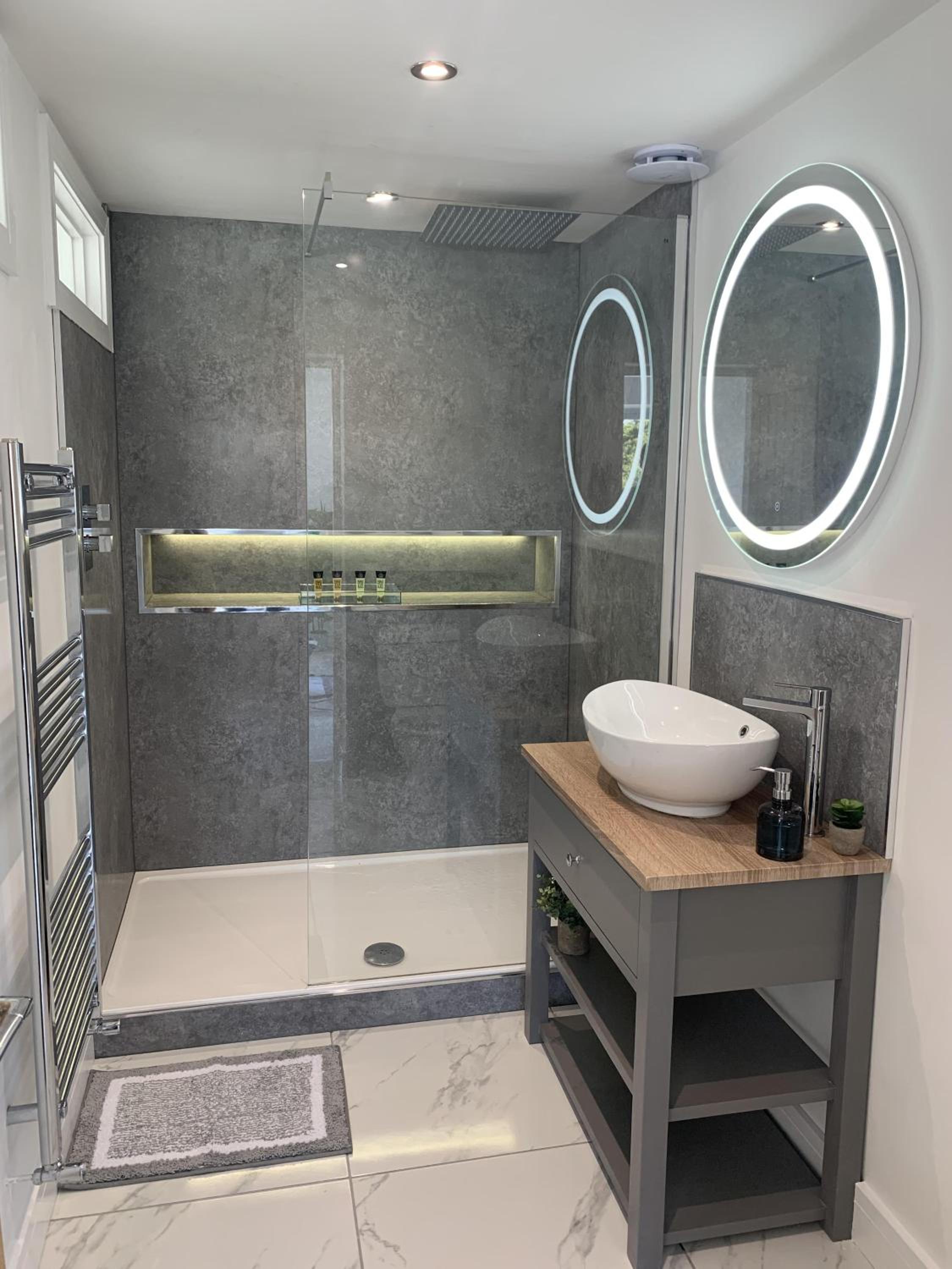 Luxury Cottage, views of the Lakes with Hot Tub view 3
