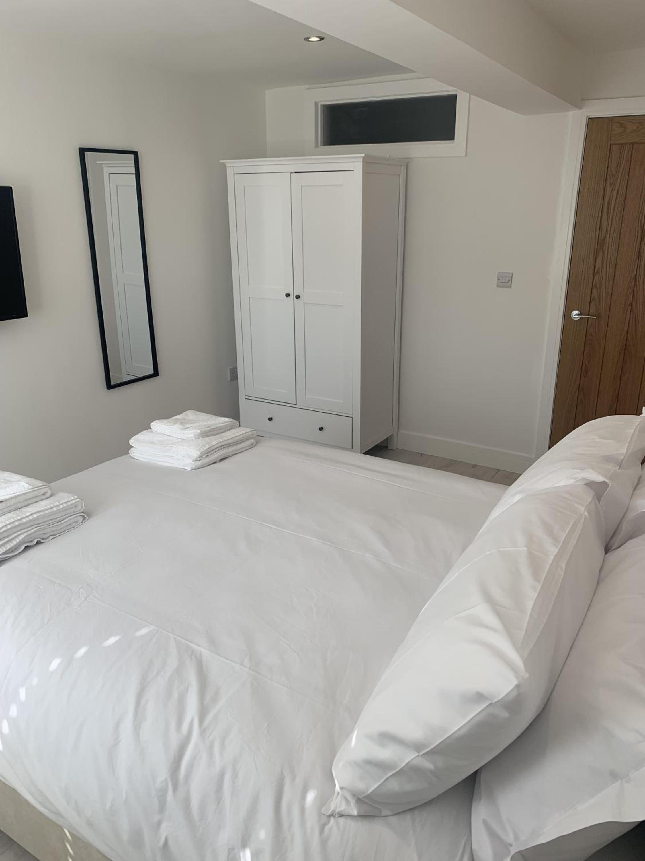 Luxury Cottage, views of the Lakes with Hot Tub view 5