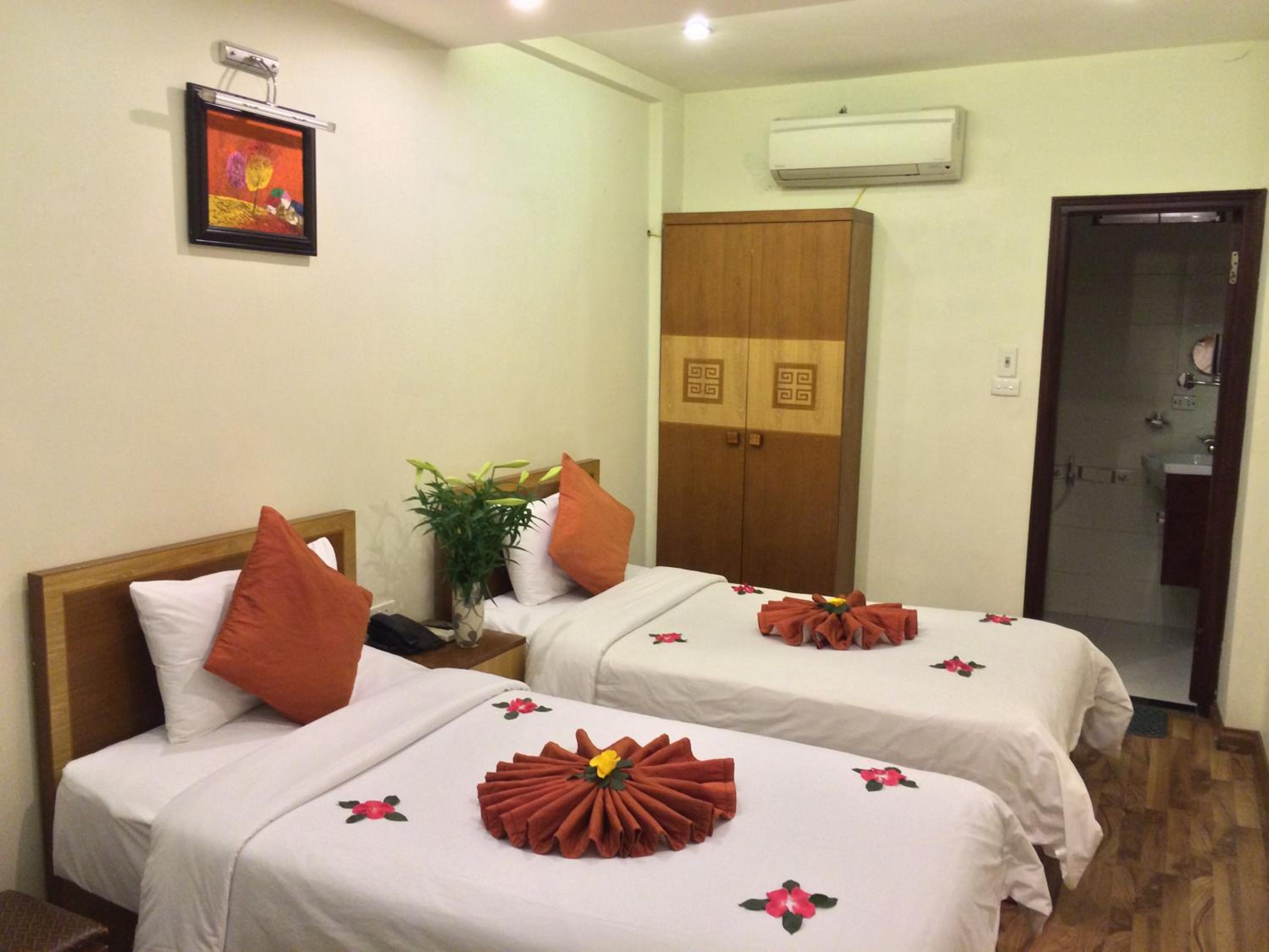 Hanoi Charming House photo 2