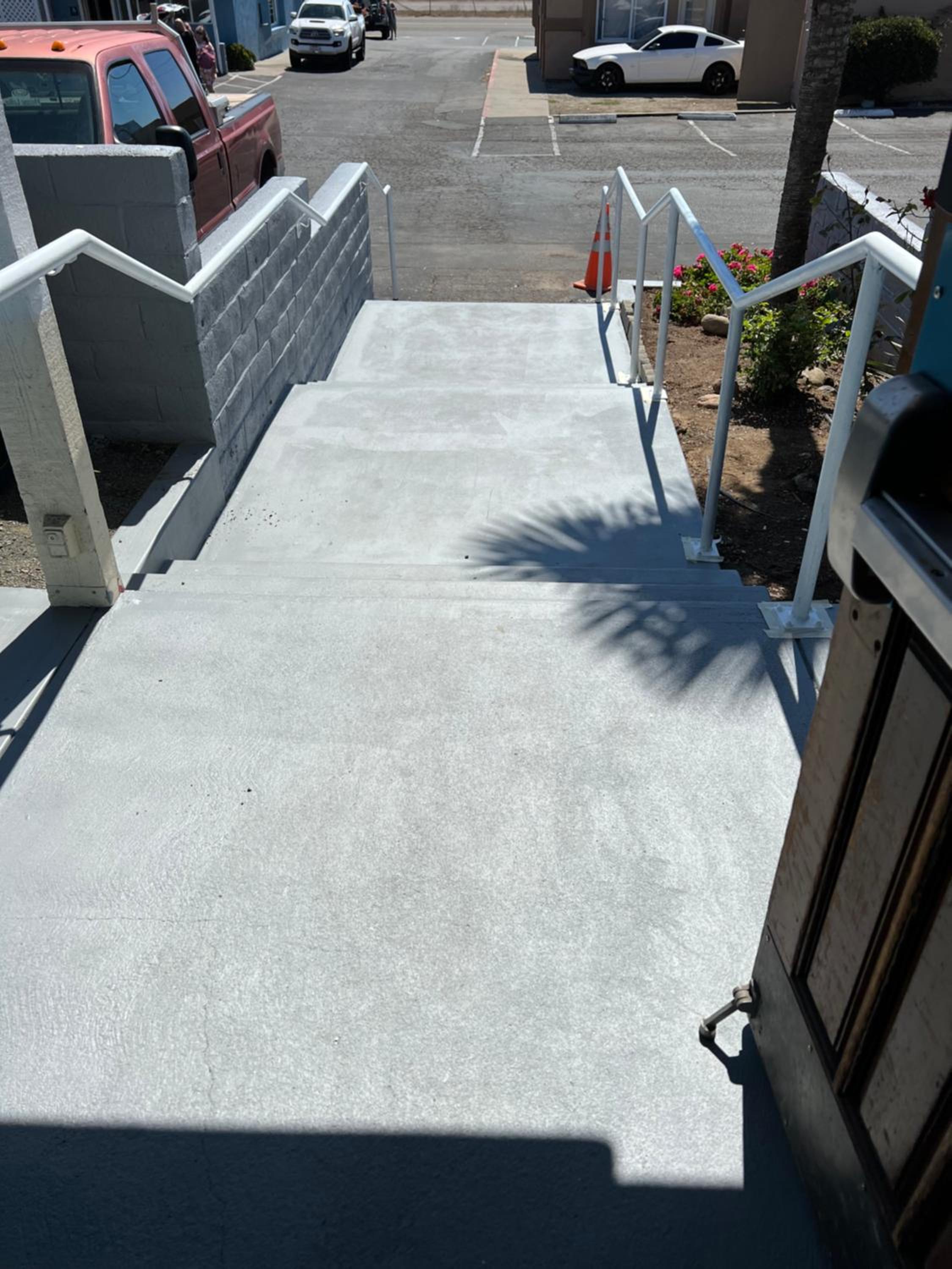 San Simeon Vacations - Pacific Coast Roadhouse Hotel - Property Image 53