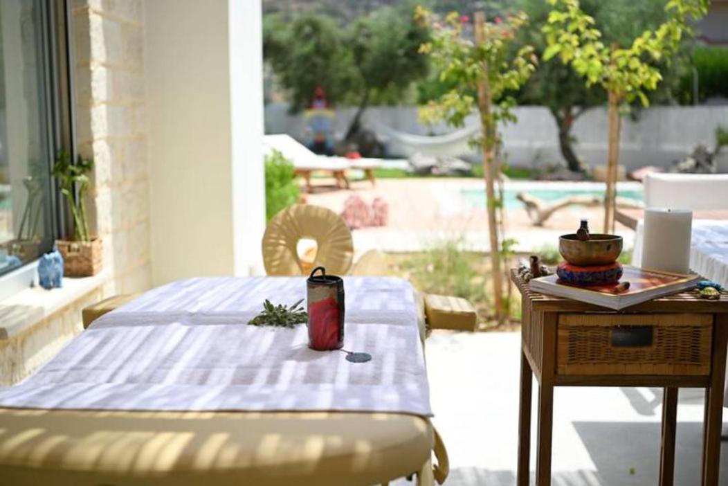 Annassa Experience Suites 2' walk from Almyrida Beach