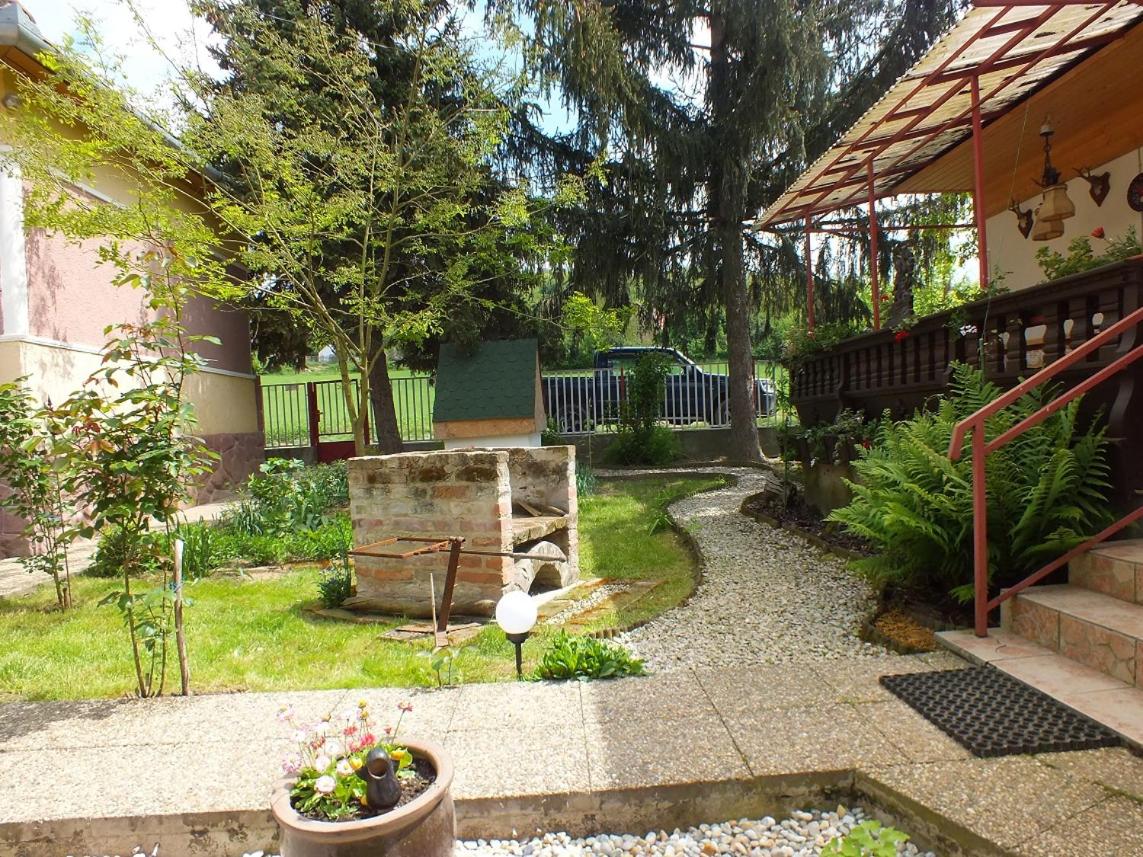 Photo 21
