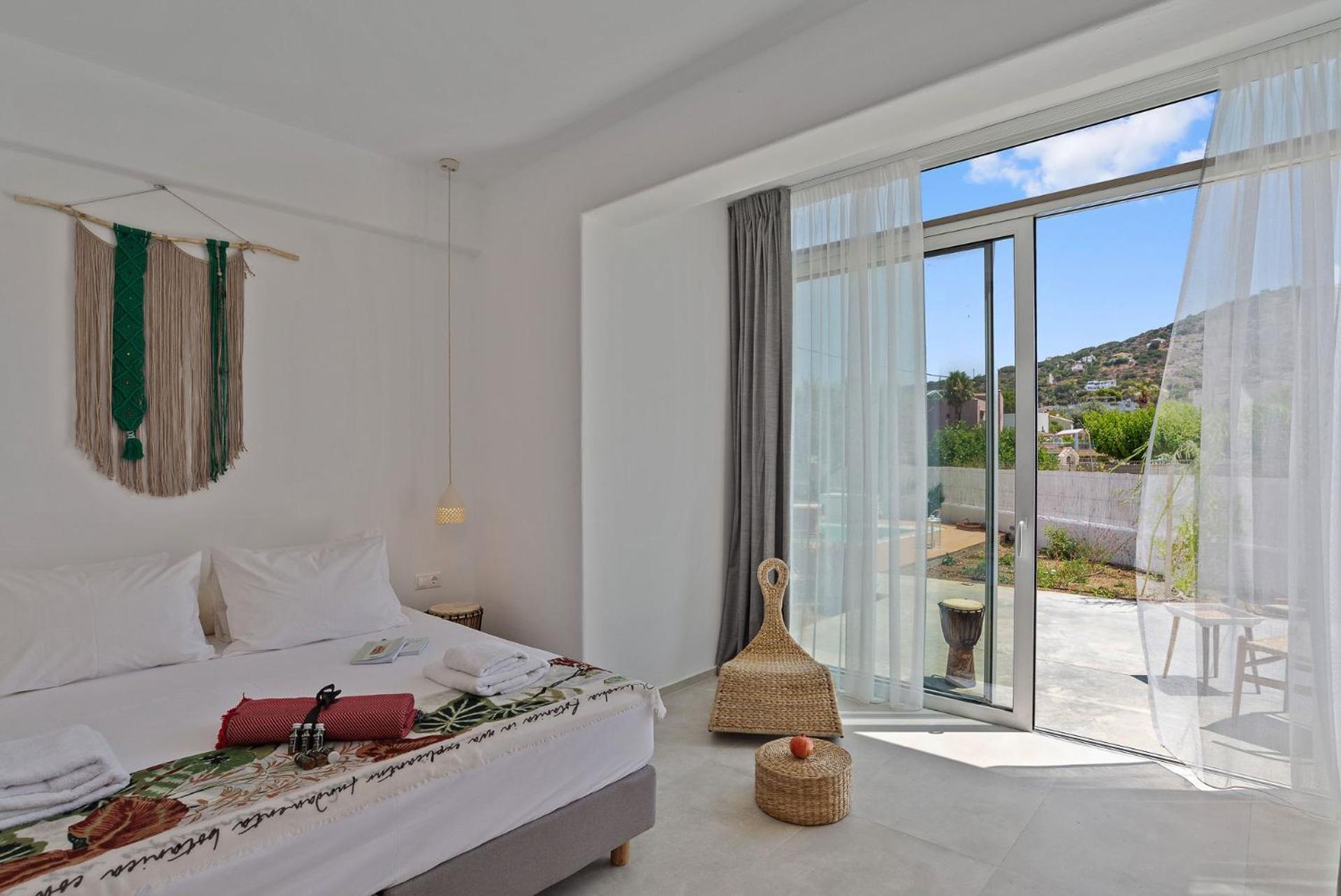 Annassa Experience Suites 2' walk from Almyrida Beach