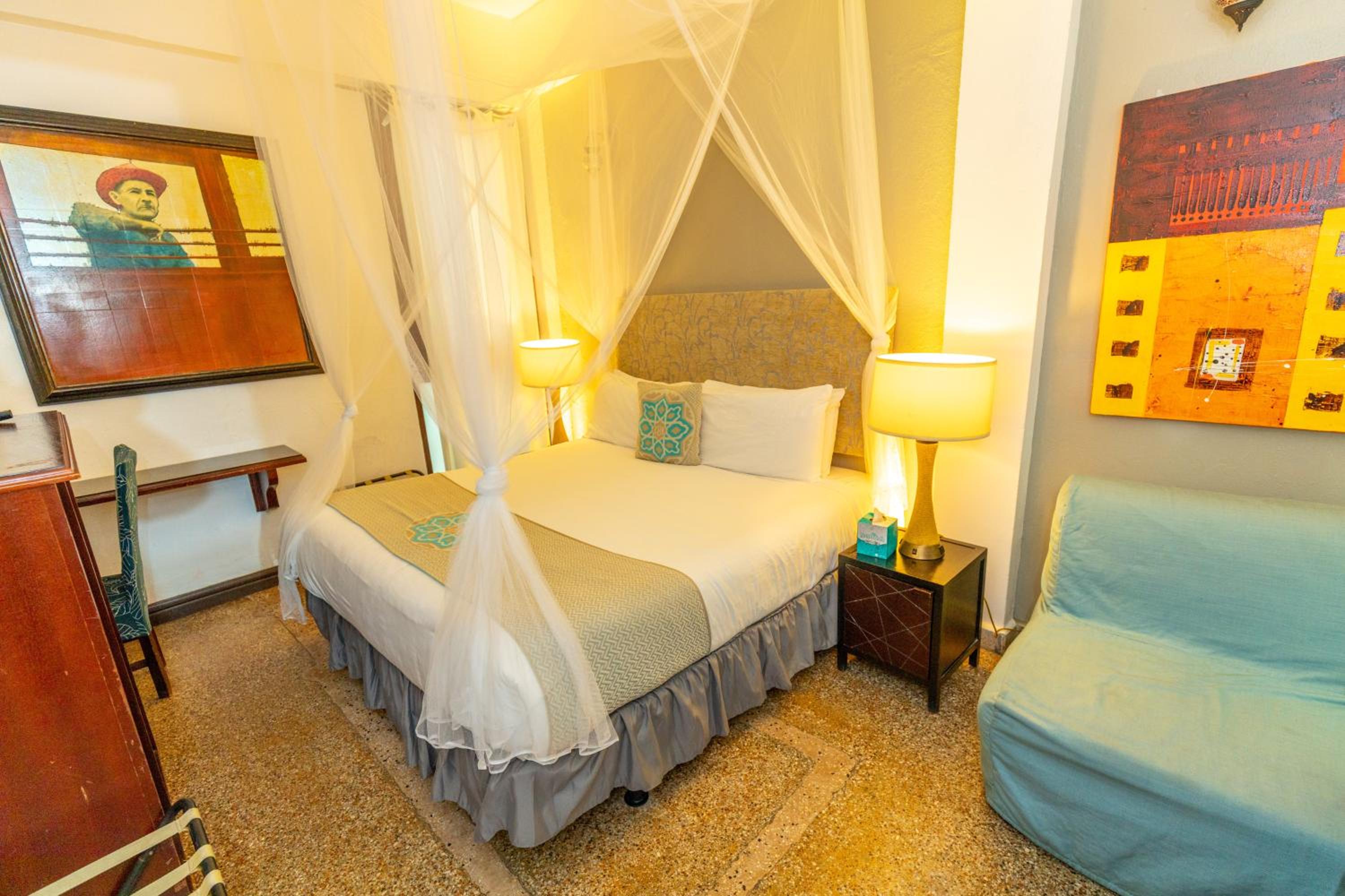 CasaBlanca Hotel - Property Image 6