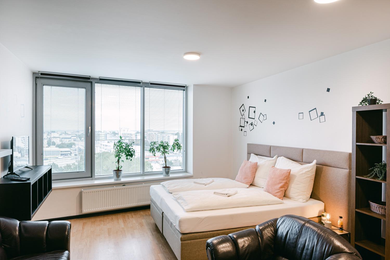 Flora Cozy Apartment by CHORS view 2