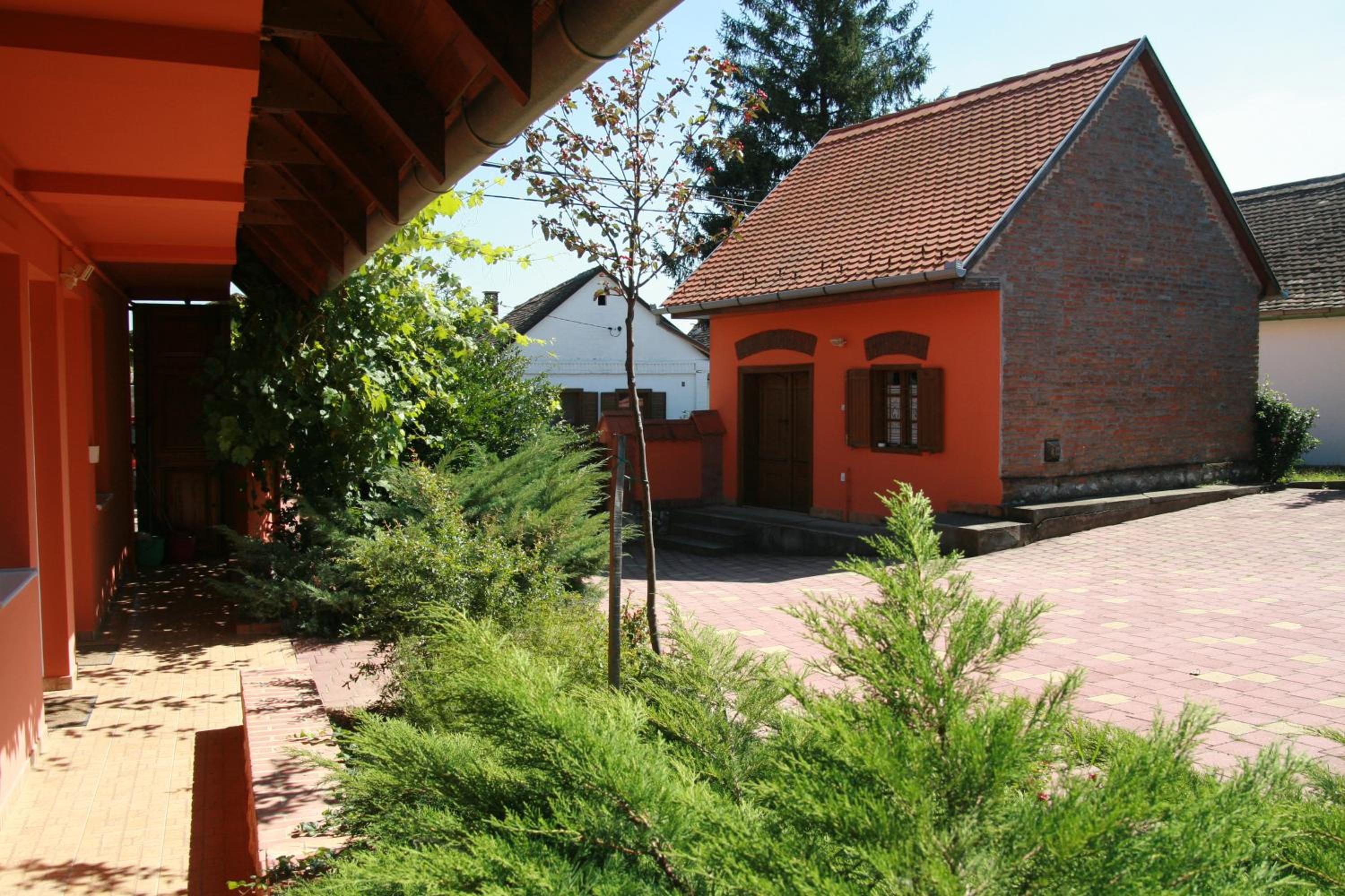 Ottó Panzió Villány view 2