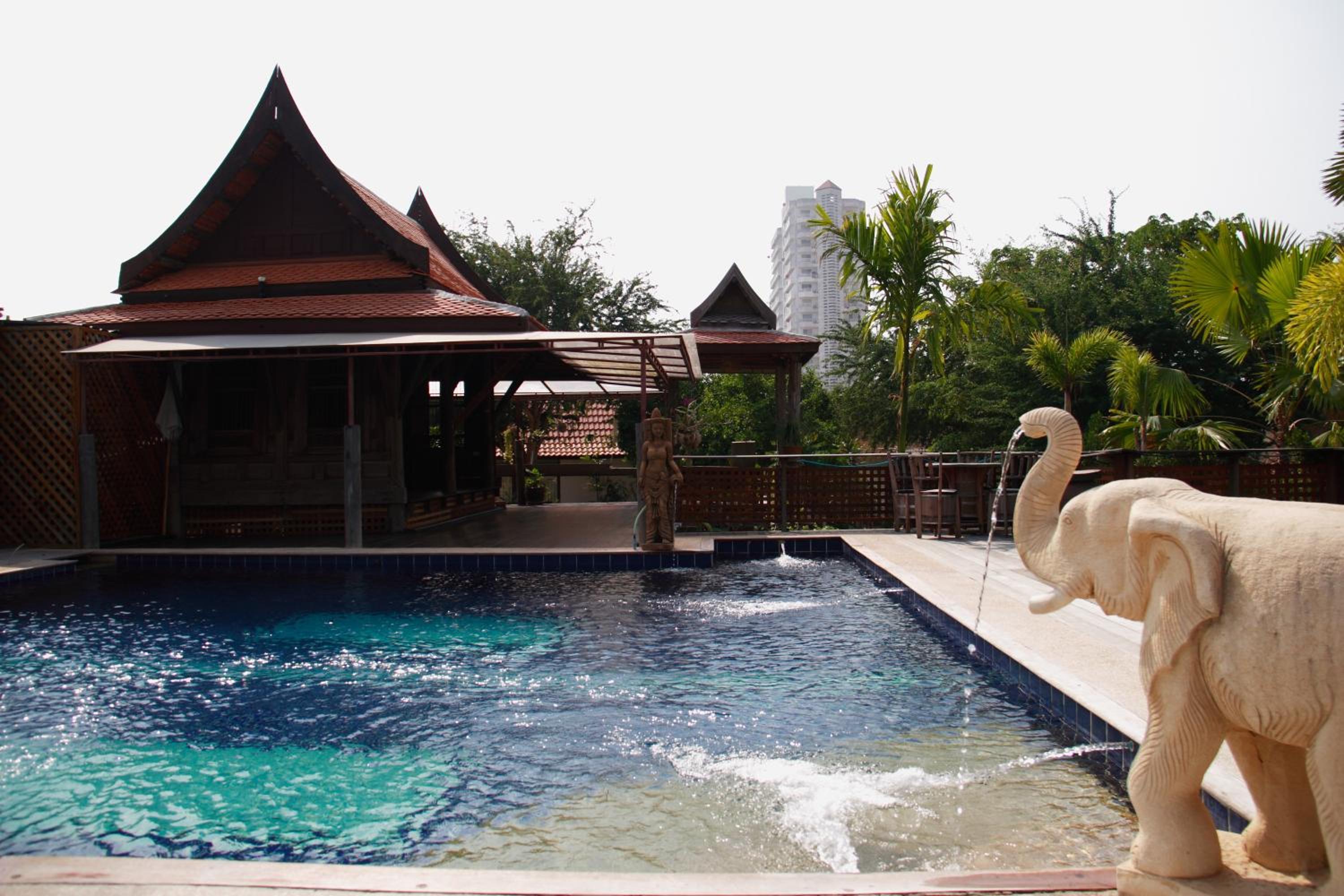 Inrawadee Resort