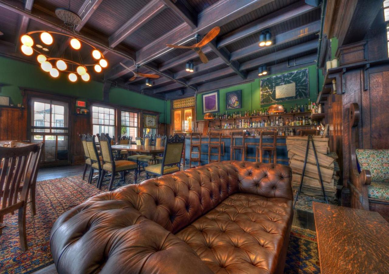 Lenox Vacations - Apple Tree Inn - Property Image 101