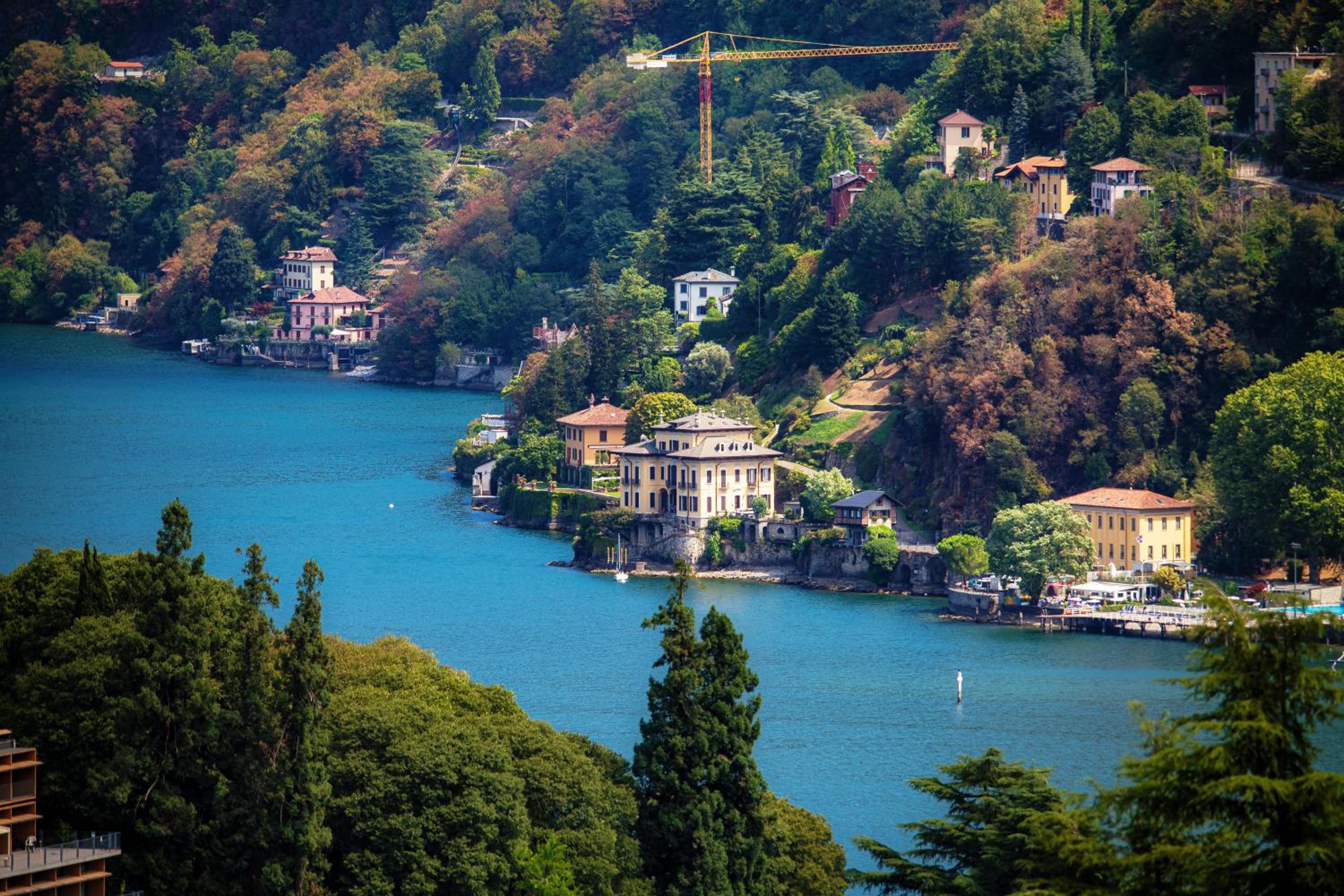 I D'A Charming Penthouse - LAKE VIEW- Como- House-130 mt-2 double bedrooms and 2 double bathrooms a spacious living room-Full equipped kitchen-Private gard view 4