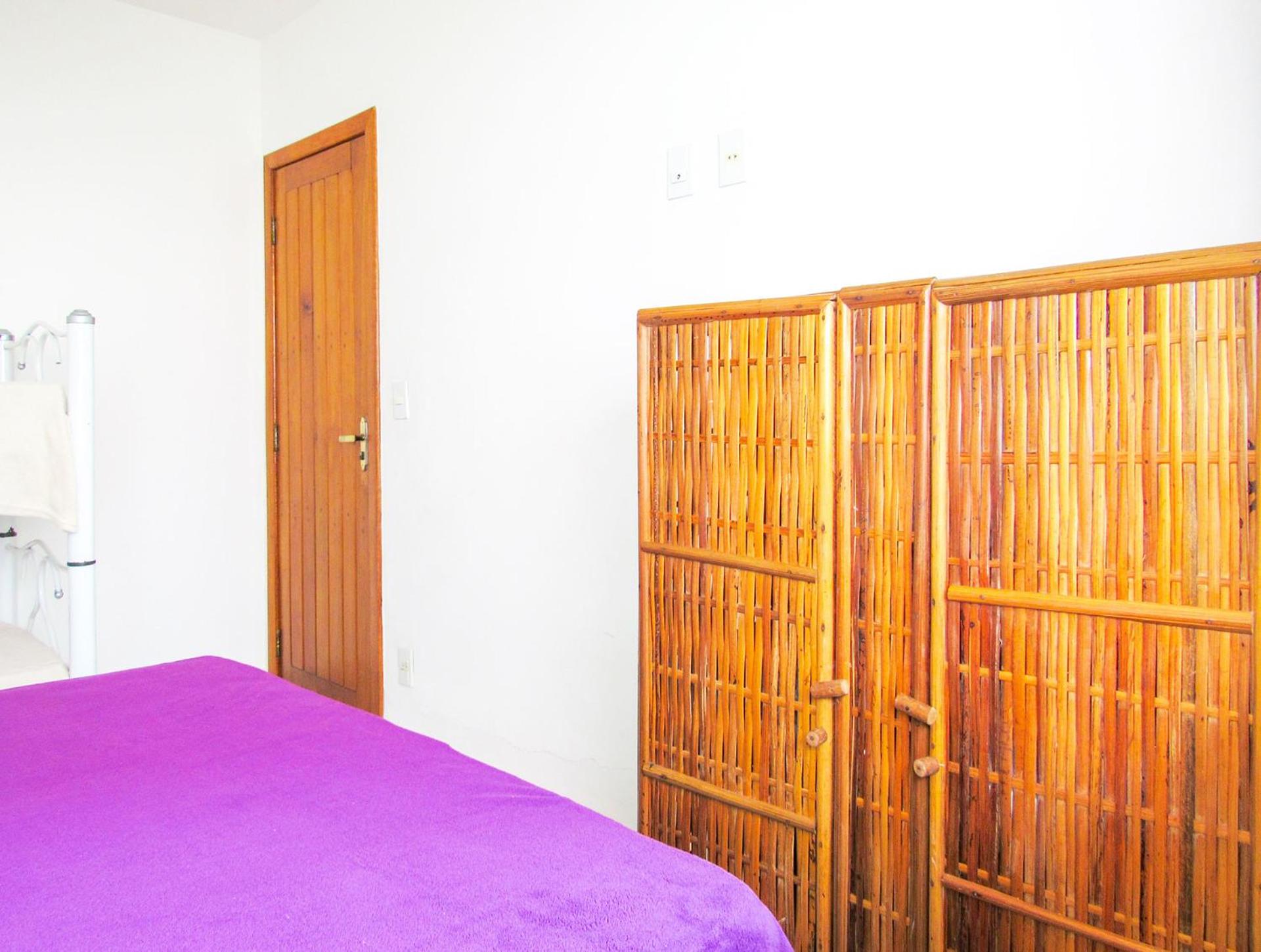 Casa com 4 Suítes, Piscina, Área Gourmet e Wifi