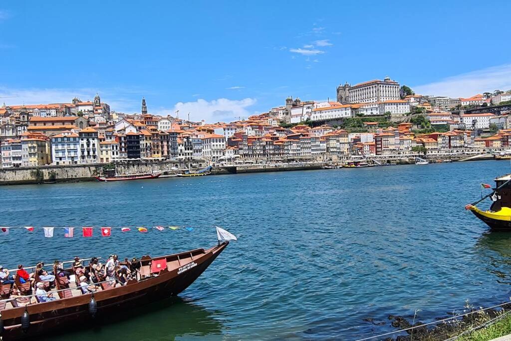 Bright Studio near Douro River - with Balcony view 3