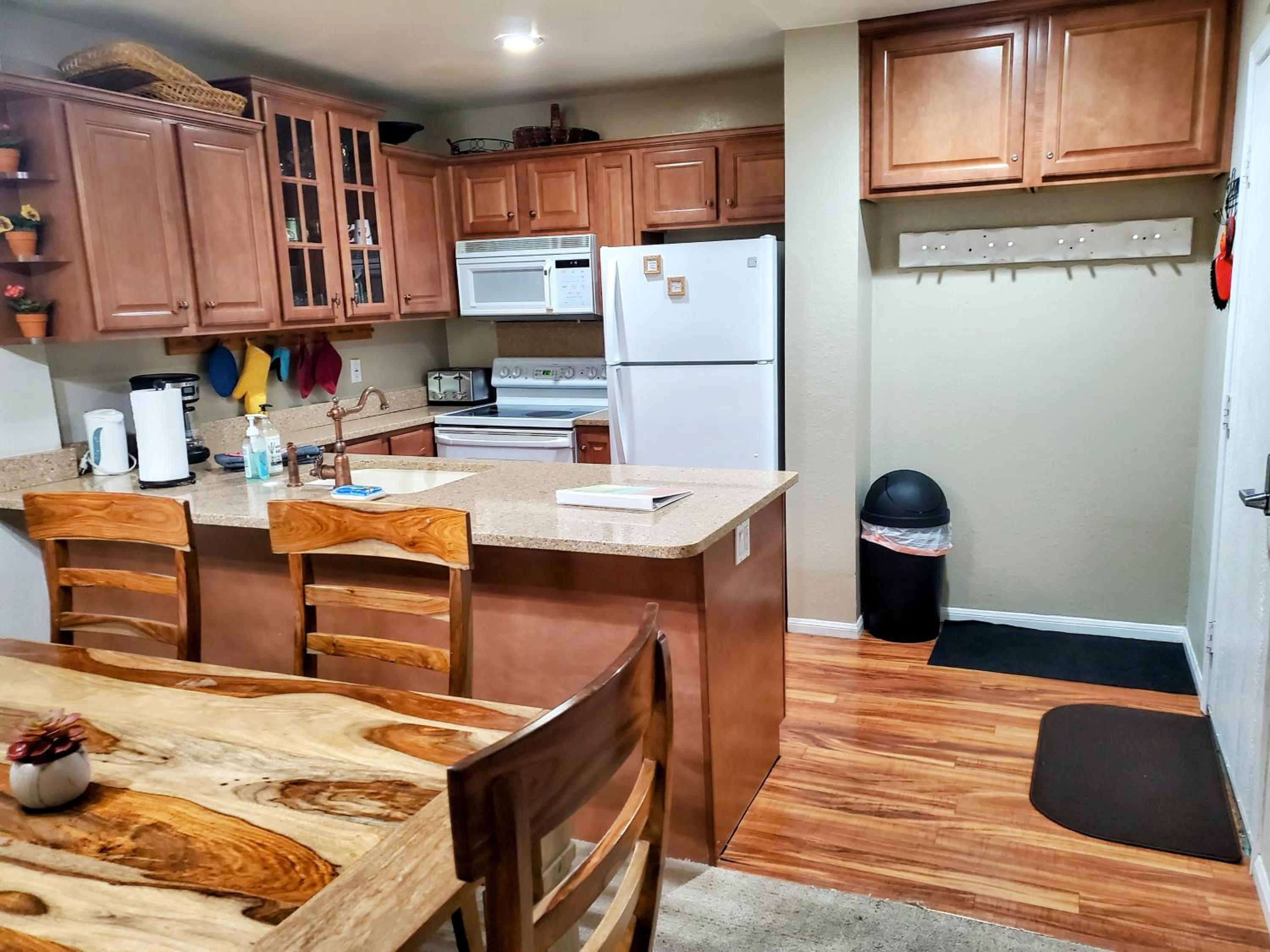 Summit Ski Resort 2BR-2BA, Mammoth Lakes view 3