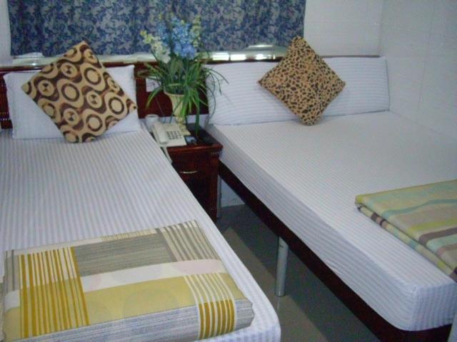 Canadian Hostel