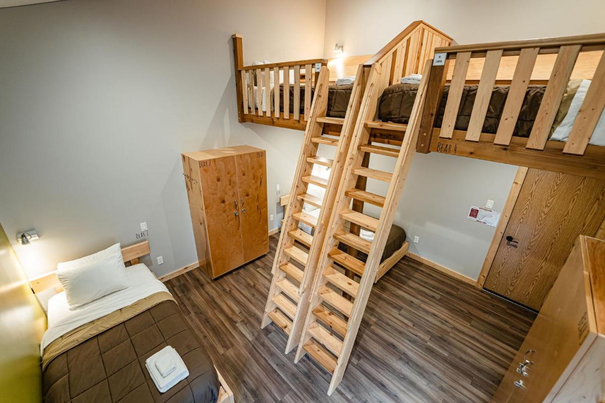 Journey's Perch by Revelstoke Vacations