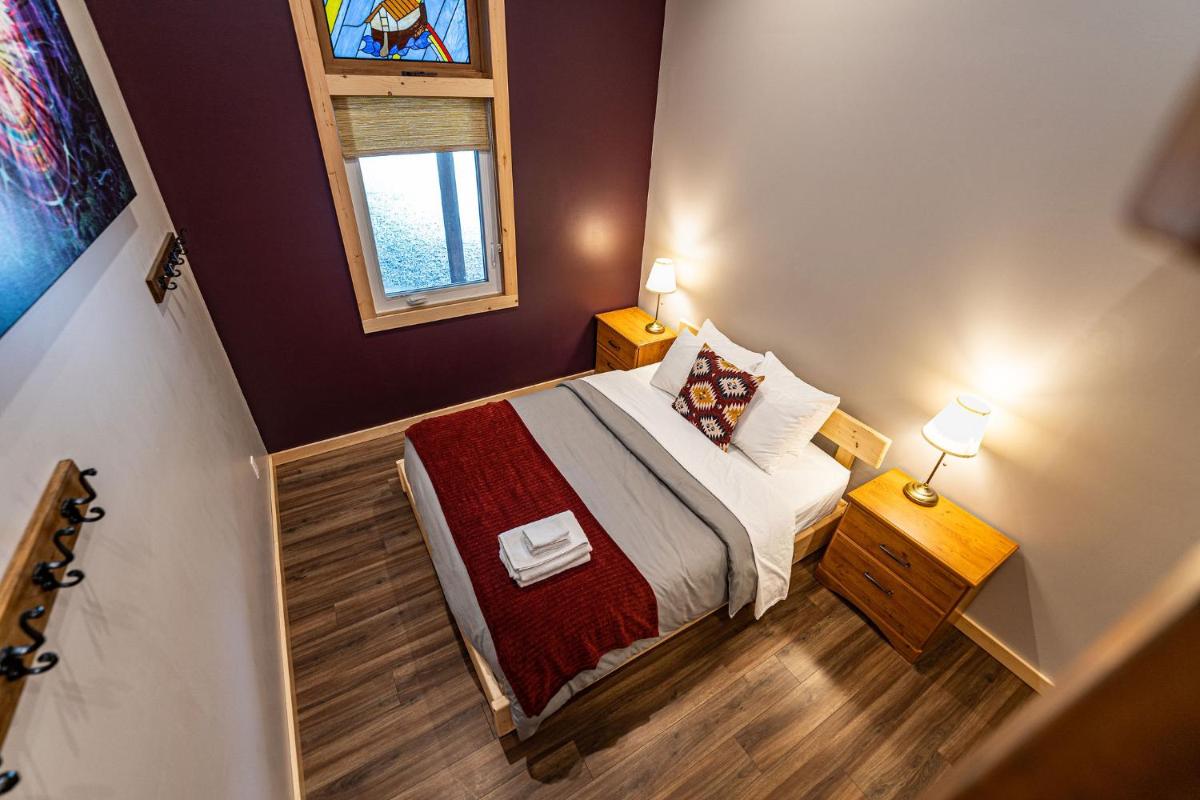 Journey's Perch by Revelstoke Vacations