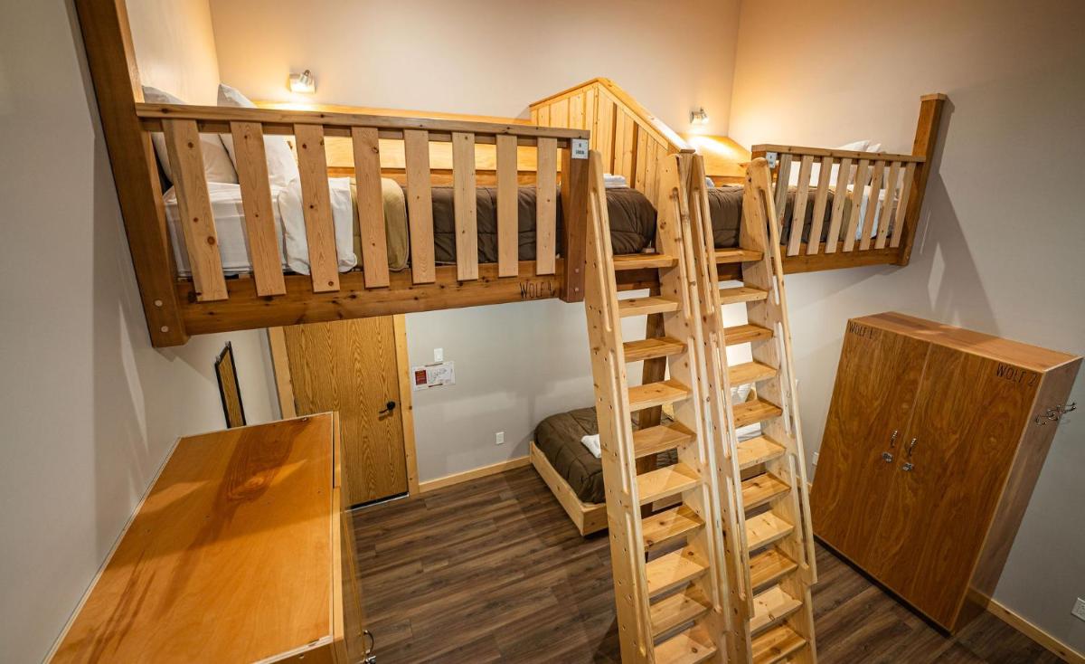 Journey's Perch by Revelstoke Vacations