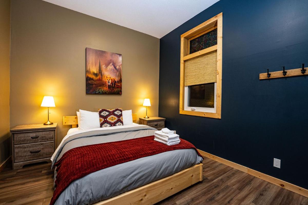 Journey's Perch by Revelstoke Vacations